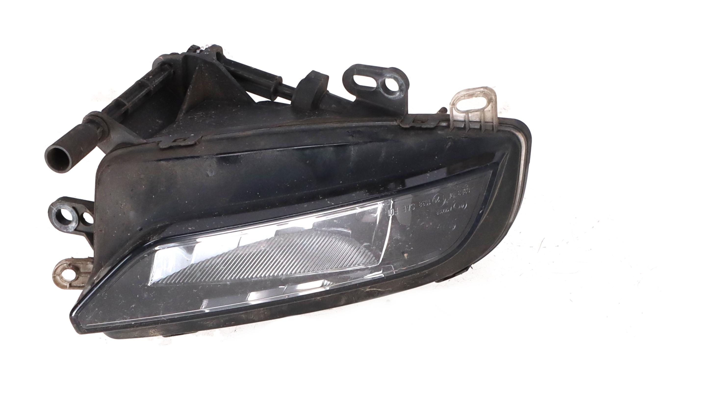 Phares antibrouillard avant droit AUDI A3 Sportback (8V) 1.2 TFSI  81 kW  110 PS (05.2014-> )