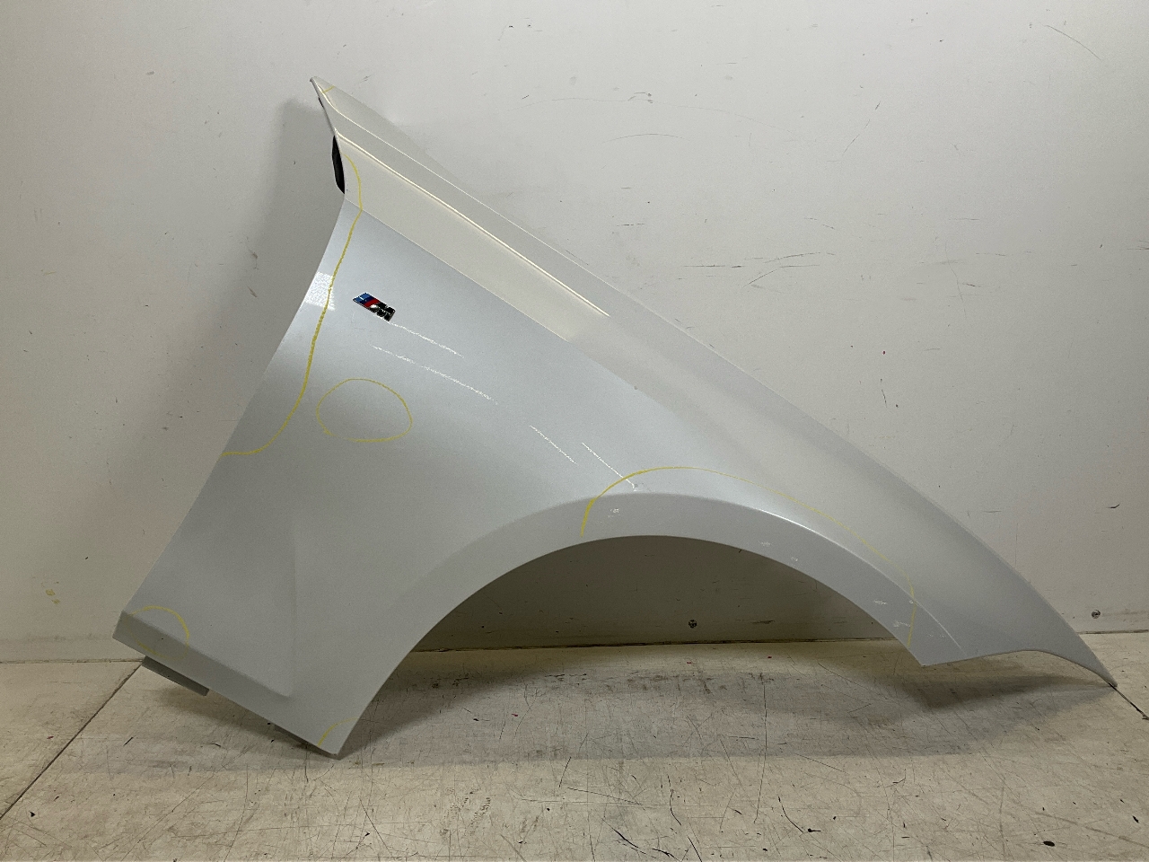 Aile avant droit BMW 3er (G20, G28, G80) 320i  135 kW  184 PS (03.2019-> )