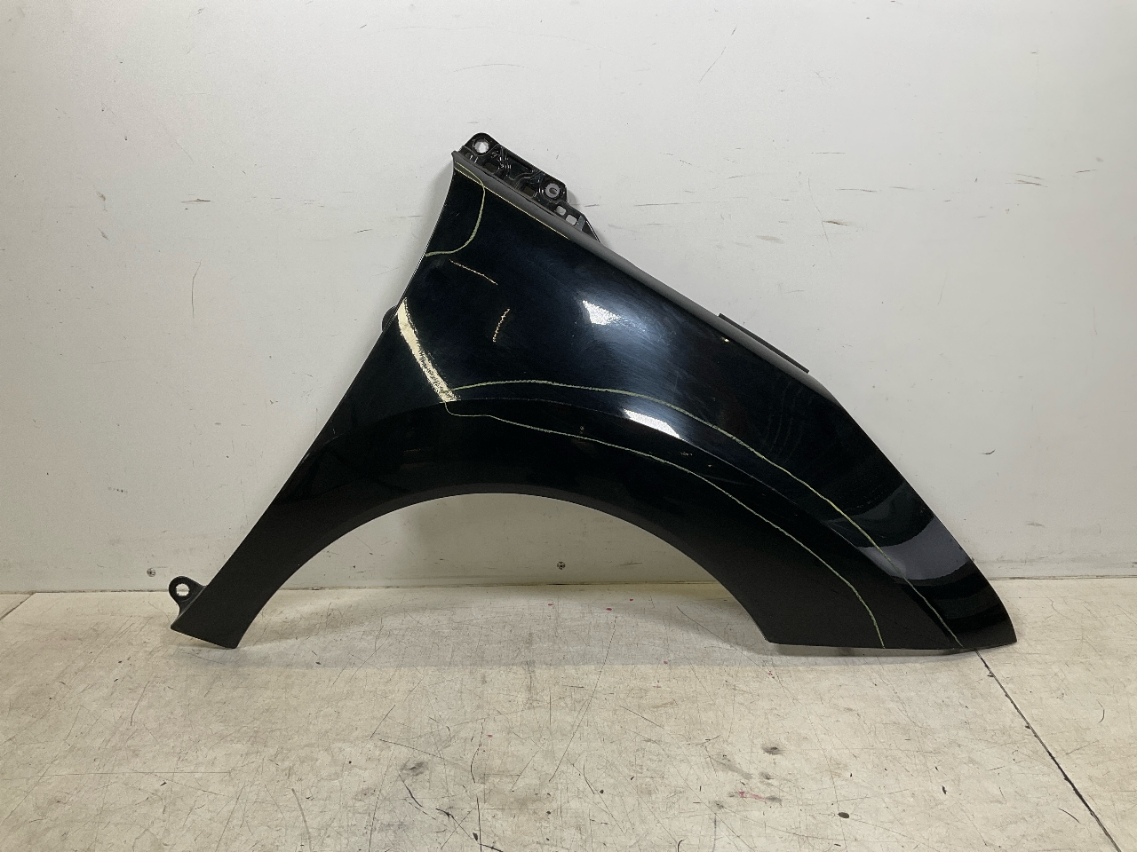 Błotnik prawy przód PEUGEOT 3008 I 1.6 HDi  82 kW  112 PS (12.2009-08.2016)