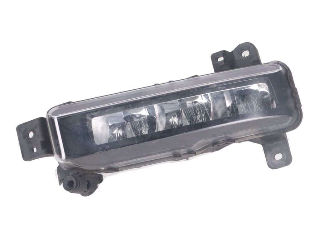 Fog light left BMW 4er Coupe (G22, G82) 420d Mild-Hybrid  140 kW  190 PS (07.2020-> ) Fog light left BMW 4er Coupe (G22, G82) 420d Mild-Hybrid  140 kW  190 PS (07.2020-> )