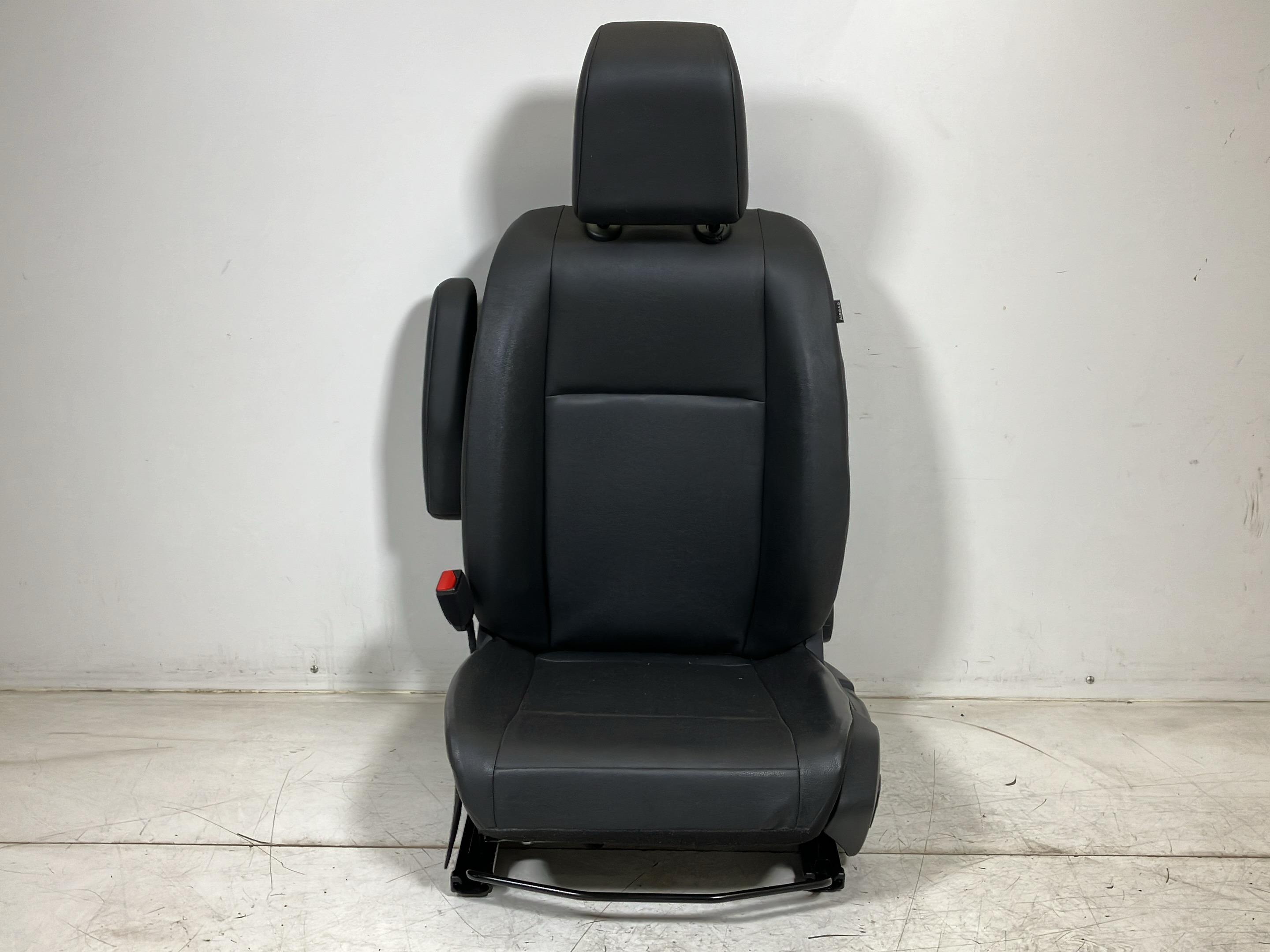 Seat left front PEUGEOT Expert III Kasten (V) E-Expert Hydrogen  100 kW  136 PS (10.2024-> )