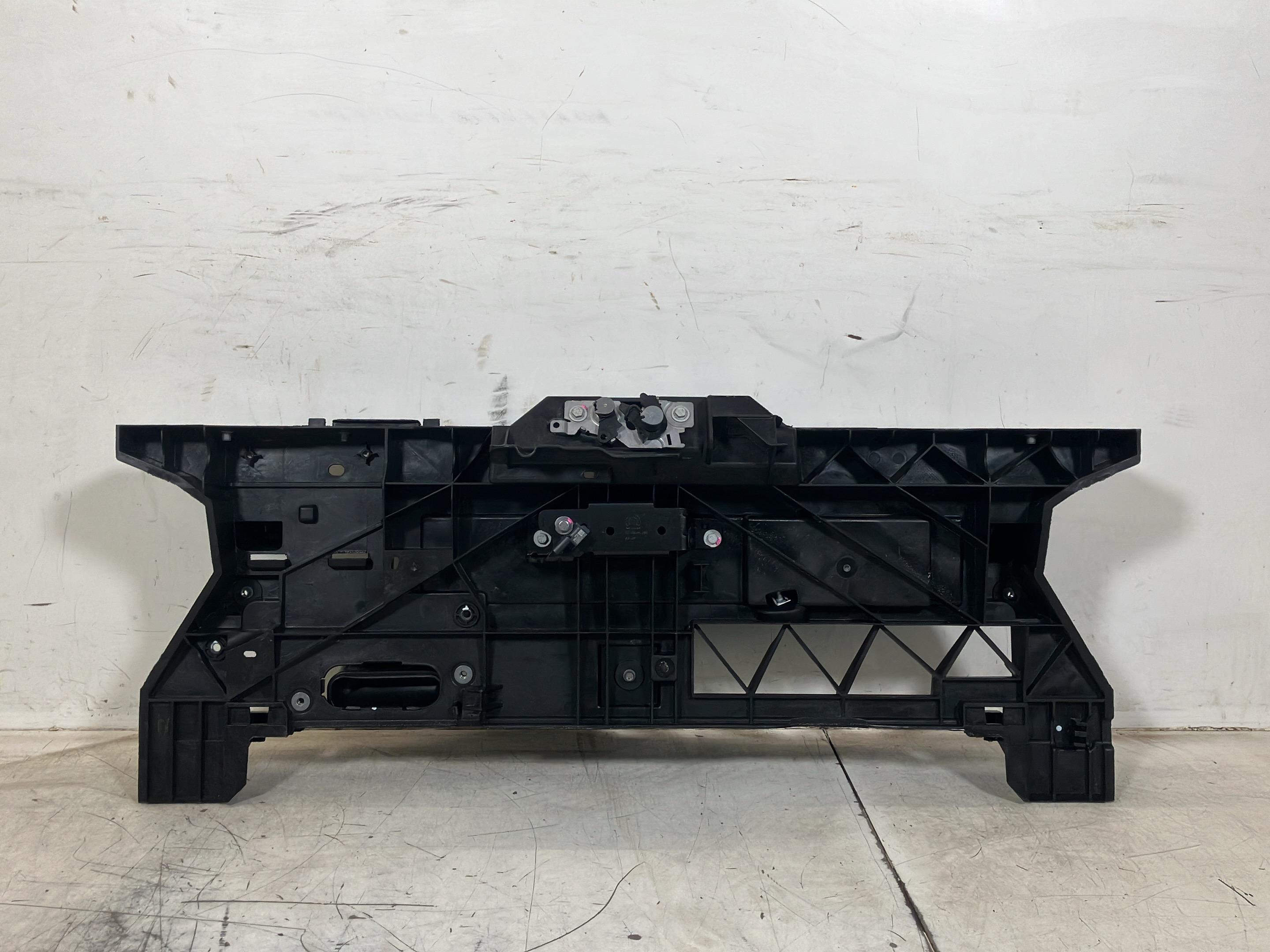 Equimpent rack FIAT Scudo Kasten E-Scudo  100 kW  136 PS (01.2022-10.2023)