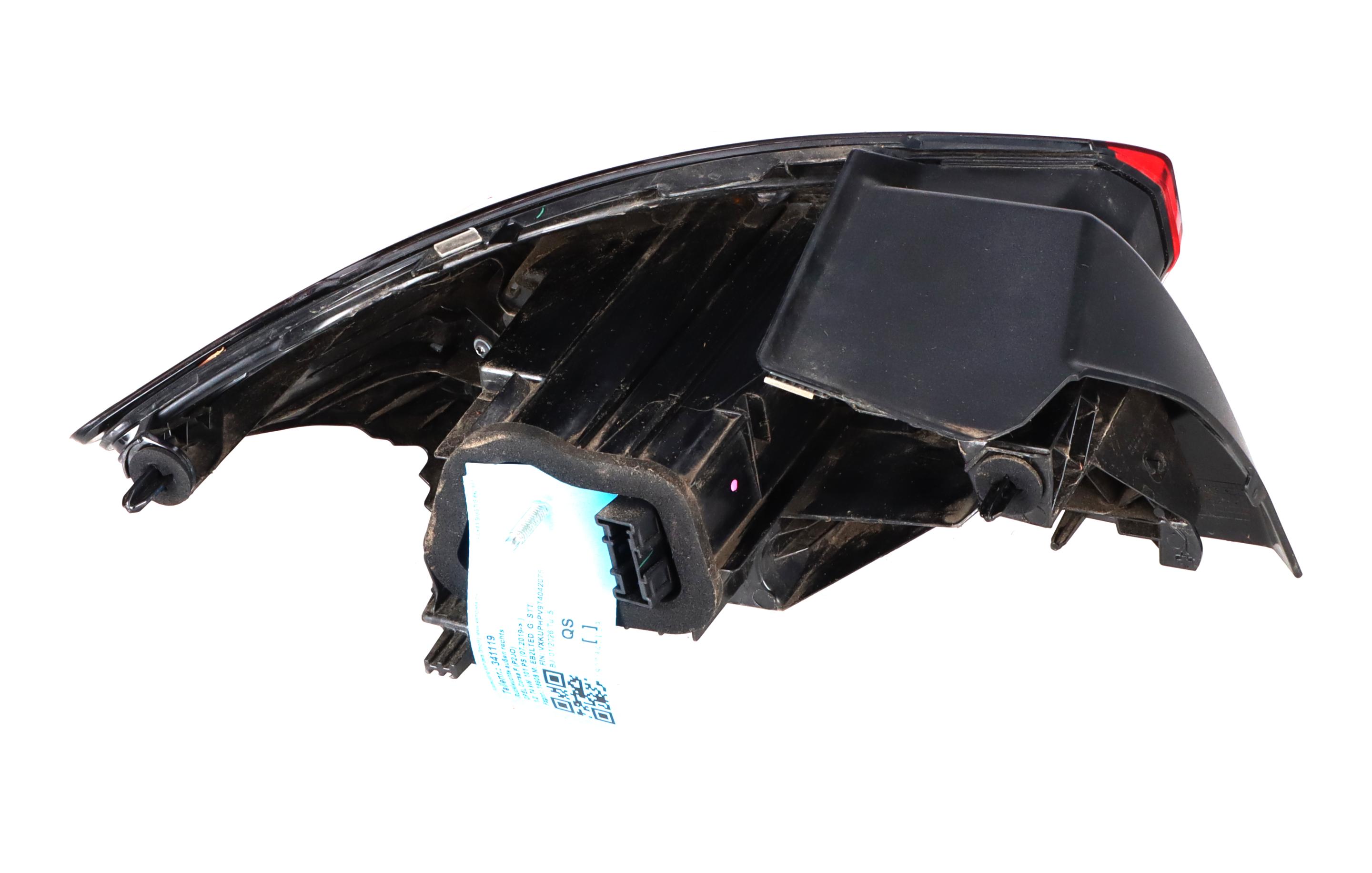 Tail-lamp right outside OPEL Corsa F (P2JO) 1.2  74 kW  101 PS (07.2019-> )
