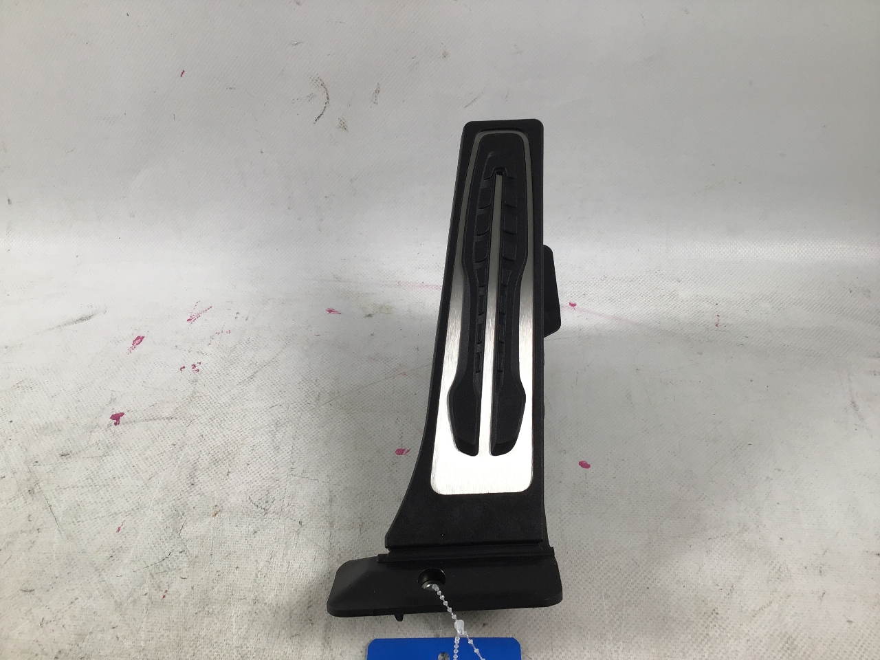 Pédale d'accélérateur TOYOTA Supra (DB) 3.0 GR  250 kW  340 PS (03.2019-> ) Pédale d'accélérateur TOYOTA Supra (DB) 3.0 GR  250 kW  340 PS (03.2019-> )