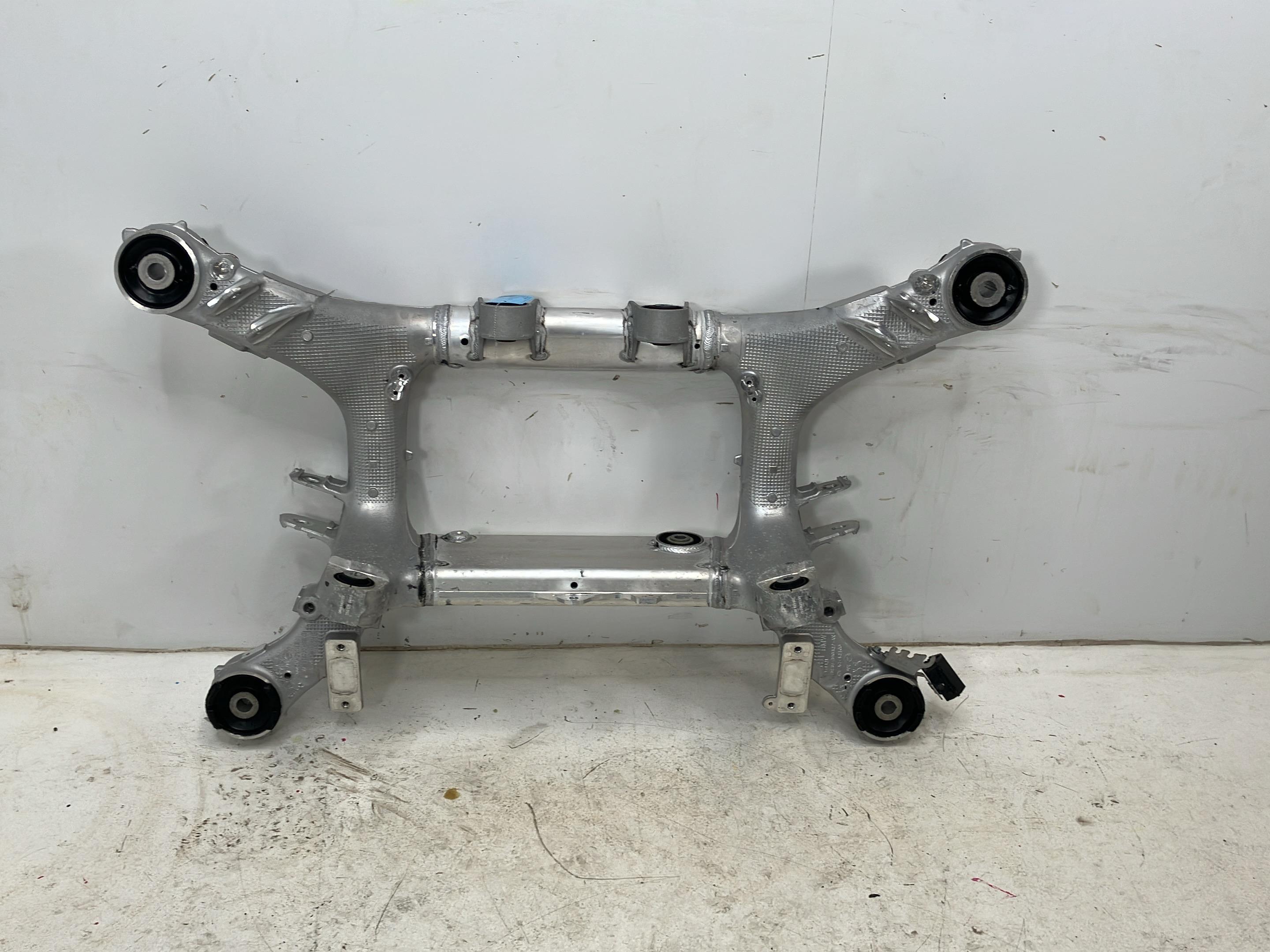 Grinda punții spate BMW XM (G09) XM  480 kW  653 PS (12.2022-> )