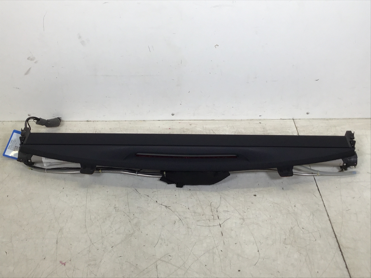 Store pare-soleil pour lunette arrière MERCEDES-BENZ S-Klasse (W221) S 500  285 kW  388 PS (10.2005-12.2013) Store pare-soleil pour lunette arrière MERCEDES-BENZ S-Klasse (W221) S 500  285 kW  388 PS (10.2005-12.2013)