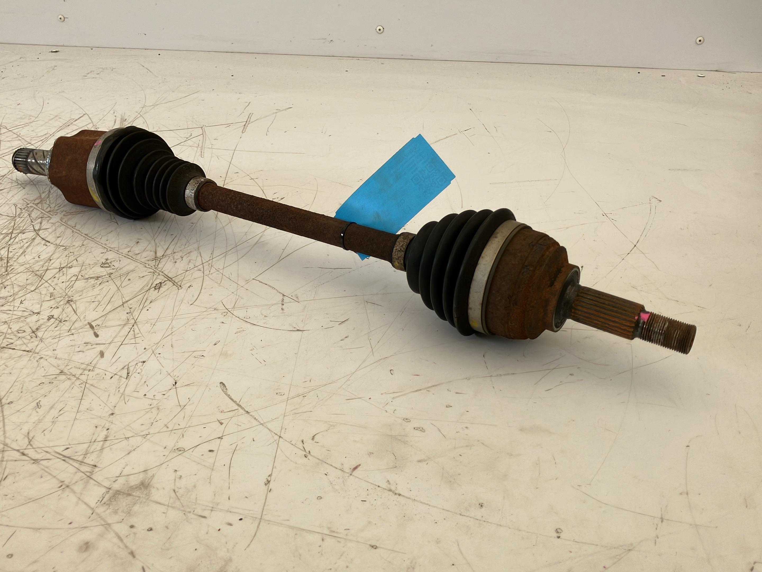Drive shaft left front DACIA Sandero II (SD) 1.5 dCi  66 kW  90 PS (10.2012-> )