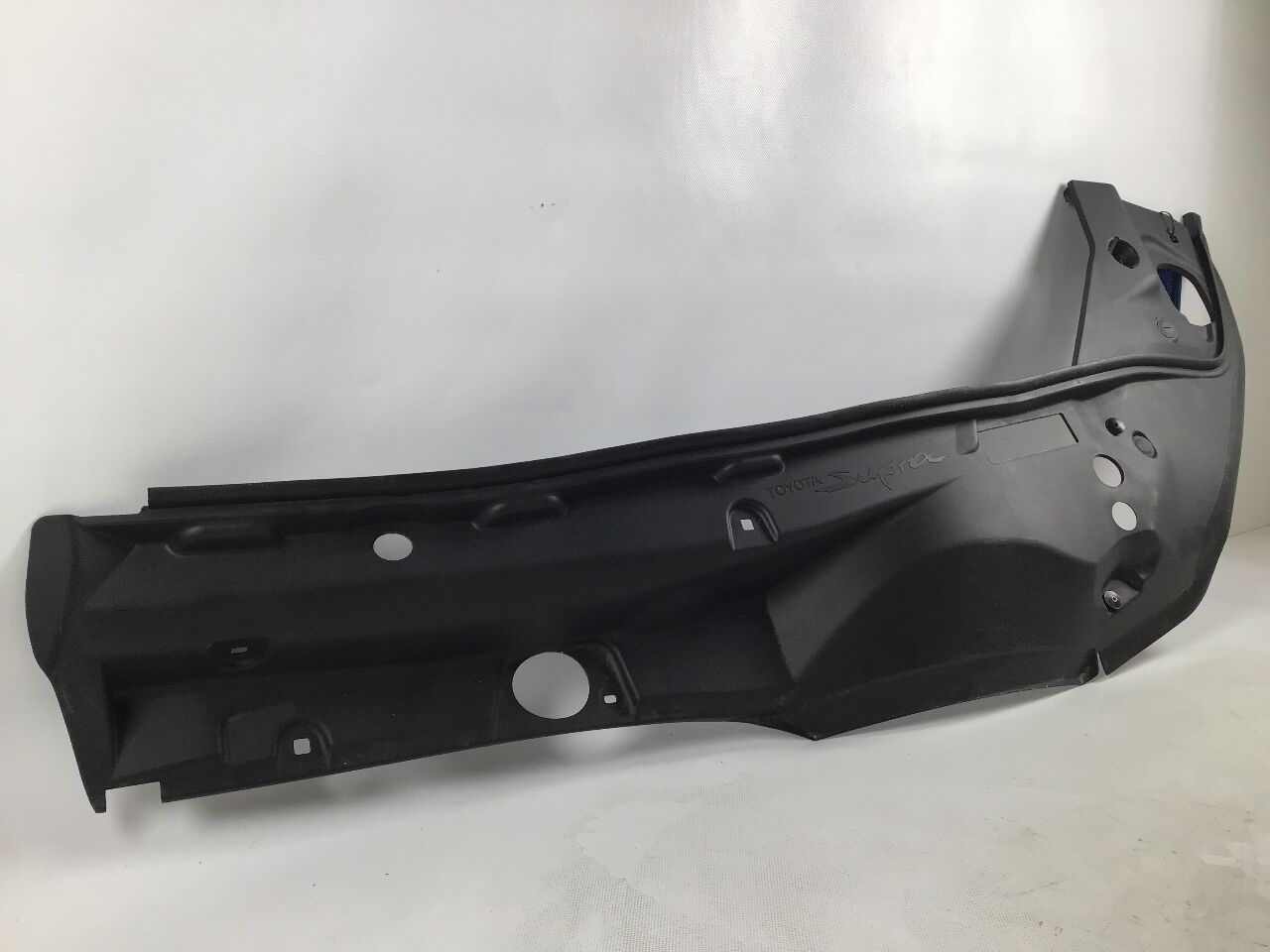 Cover fender right TOYOTA Supra (DB) 3.0 GR  250 kW  340 PS (03.2019-> )