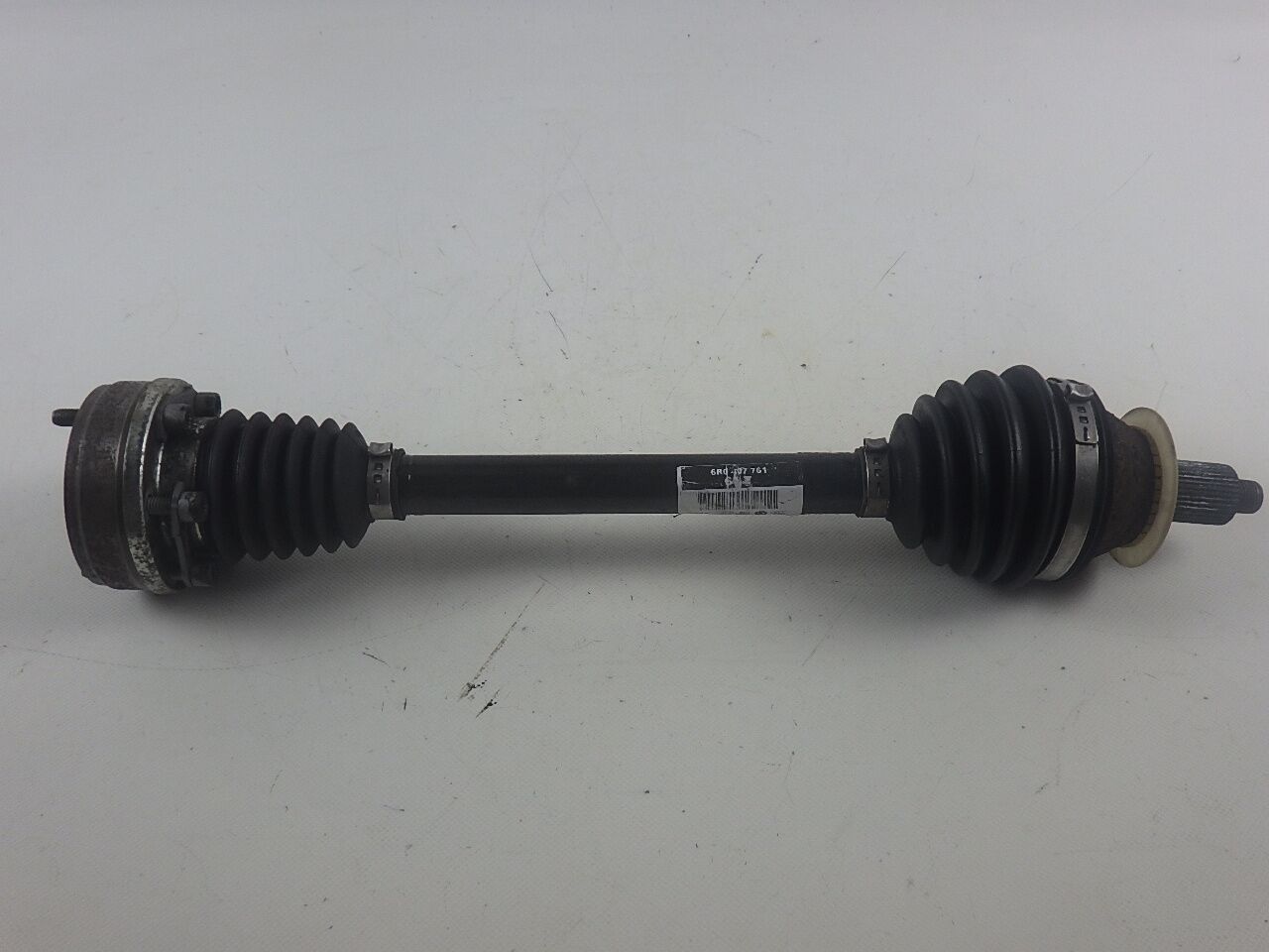 Drive shaft left VW Polo V (6R, 6C) 1.2  51 kW  69 PS (06.2009-> )