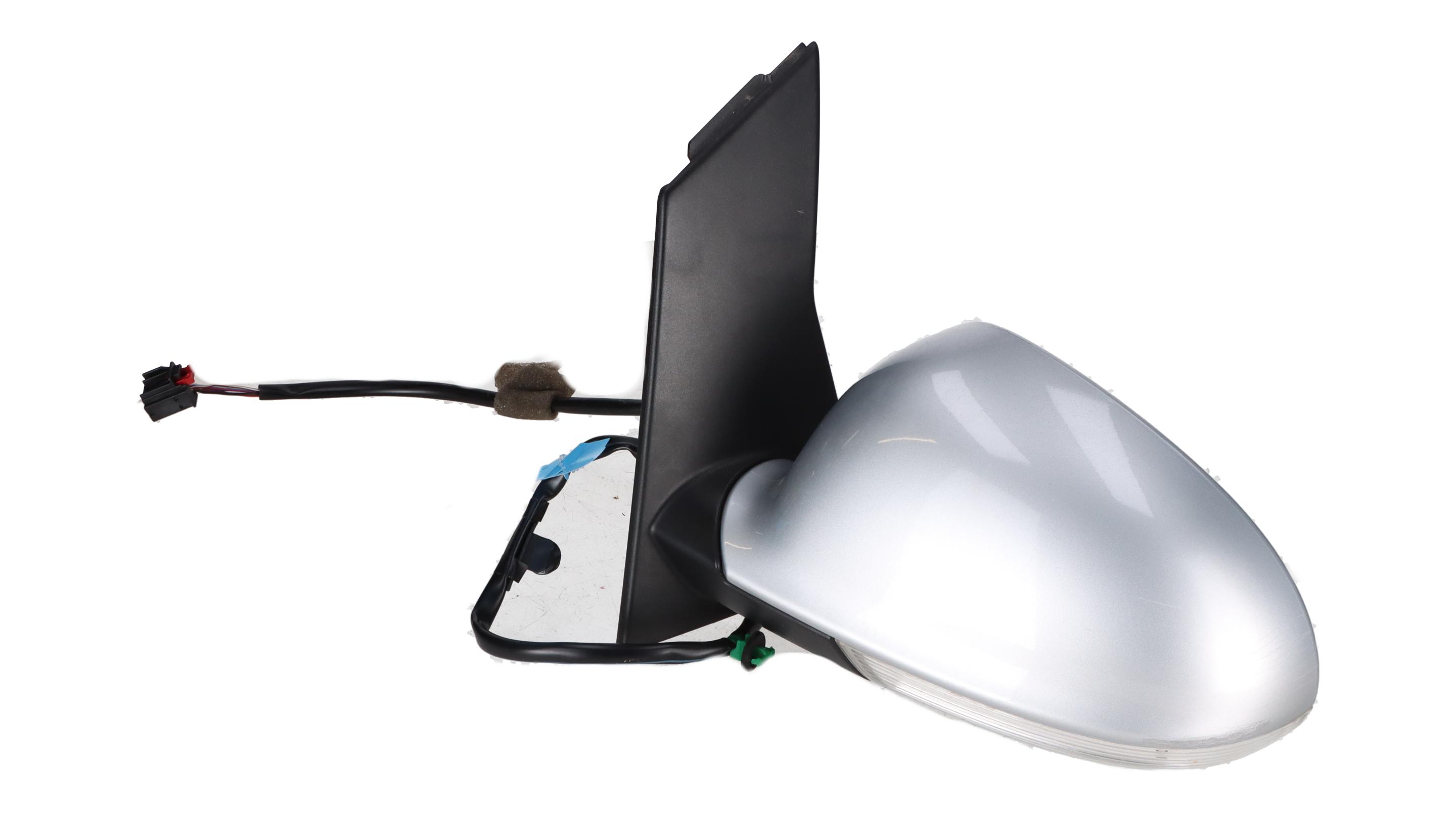 Side mirror left VW Golf V Plus (5M, 521) 1.6 FSI  85 kW  116 PS (12.2004-05.2008)