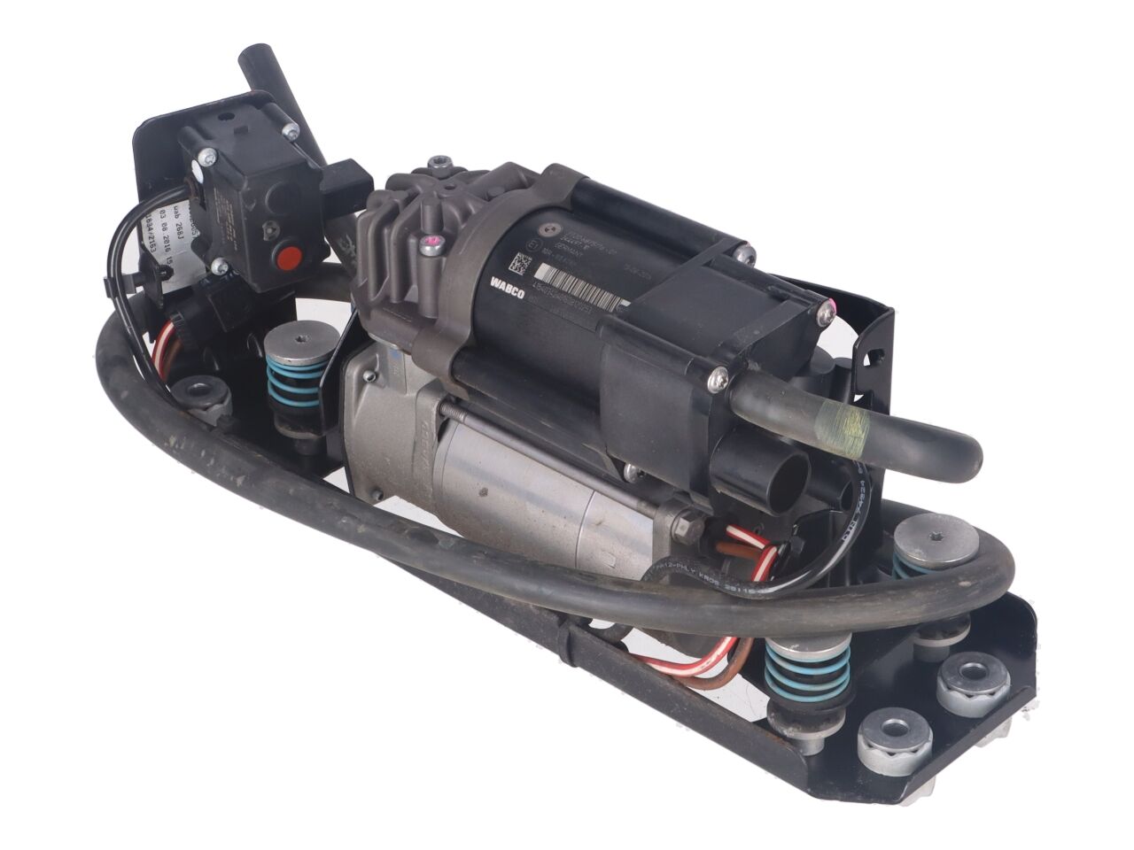 Chassis suspension compressor BMW 5er Touring (F11) 520d  140 kW  190 PS (07.2014-02.2017)