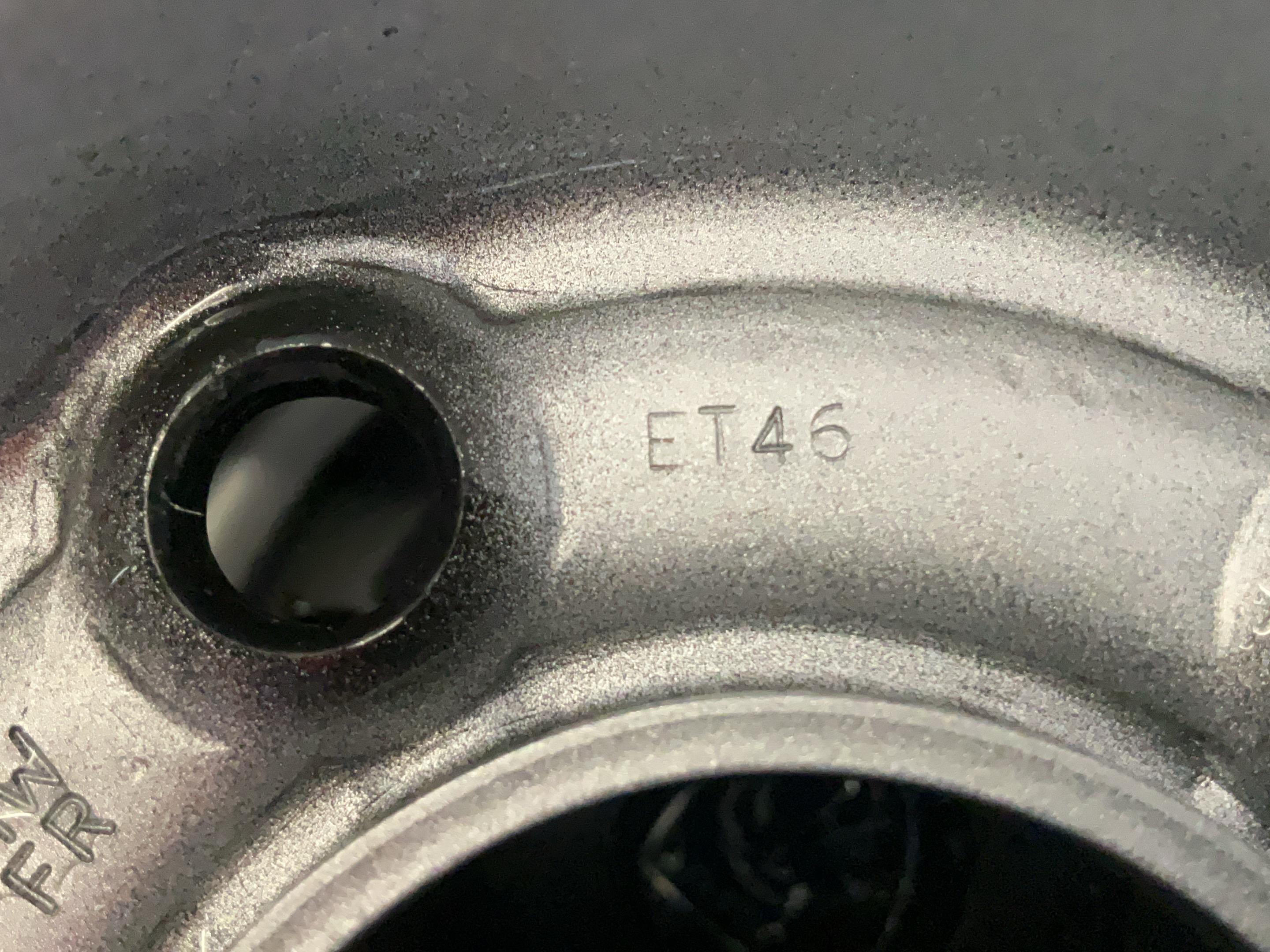 Entire wheel PEUGEOT Expert III Kasten (V) E-Expert Hydrogen  100 kW  136 PS (10.2024-> )