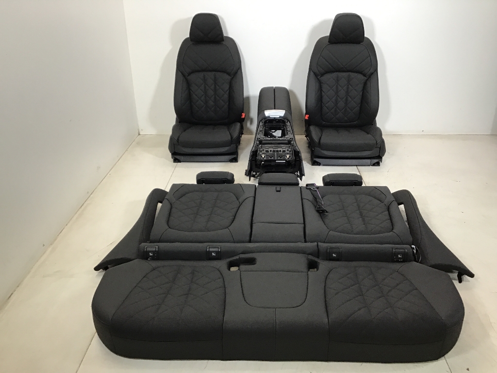 Equipement intérieur BMW X5 (G05, F95) xDrive40d Mild-Hybrid  259 kW  352 PS (06.2023-> )