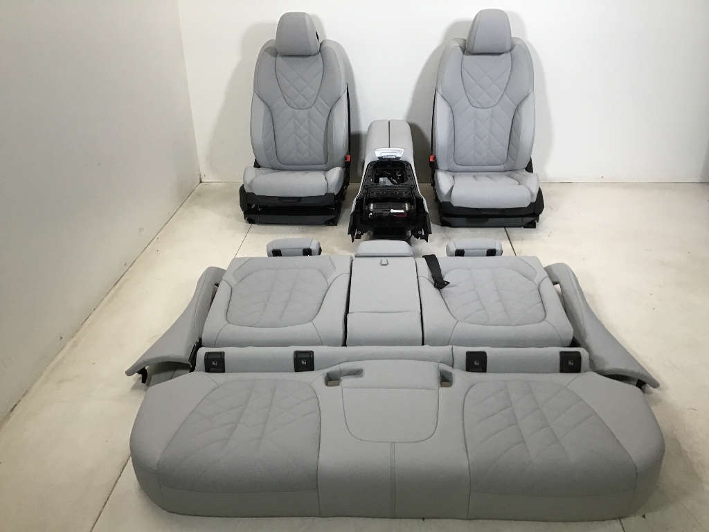 Innenausstattung BMW X5 (G05, F95) xDrive40d Mild-Hybrid  259 kW  352 PS (06.2023-> )