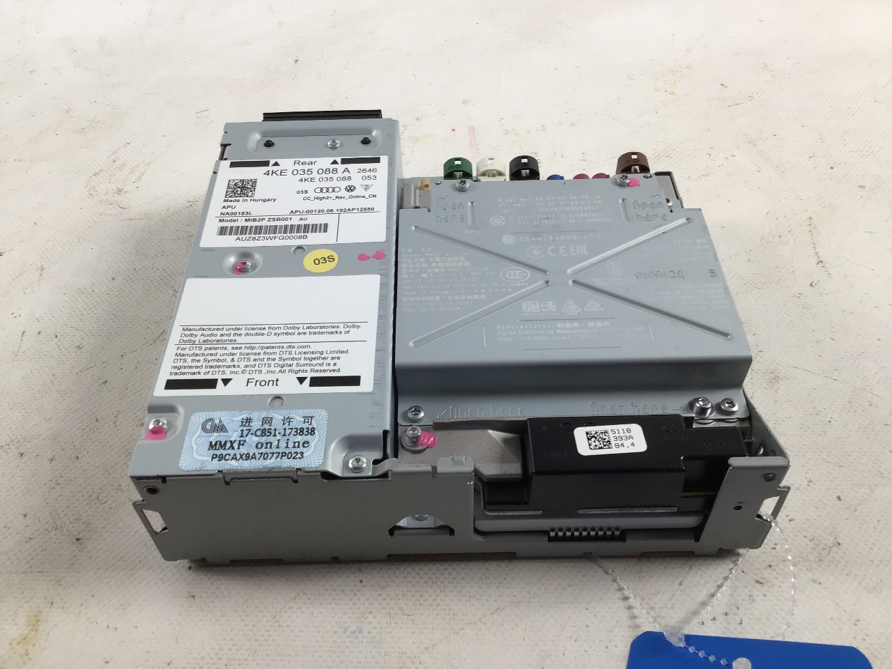 Headunit (Multimedia) AUDI e-tron (GEN) Electric quattro  300 kW  408 PS (09.2018-> )