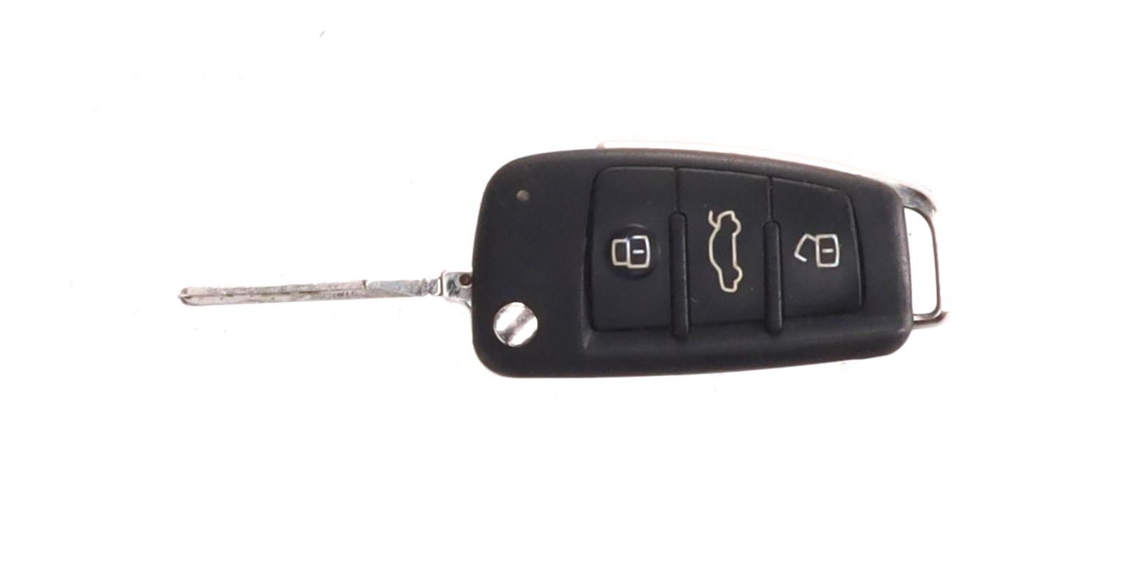 Door key AUDI A3 Limousine (8V) 2.0 TFSI quattro  140 kW  190 PS (05.2016-> )