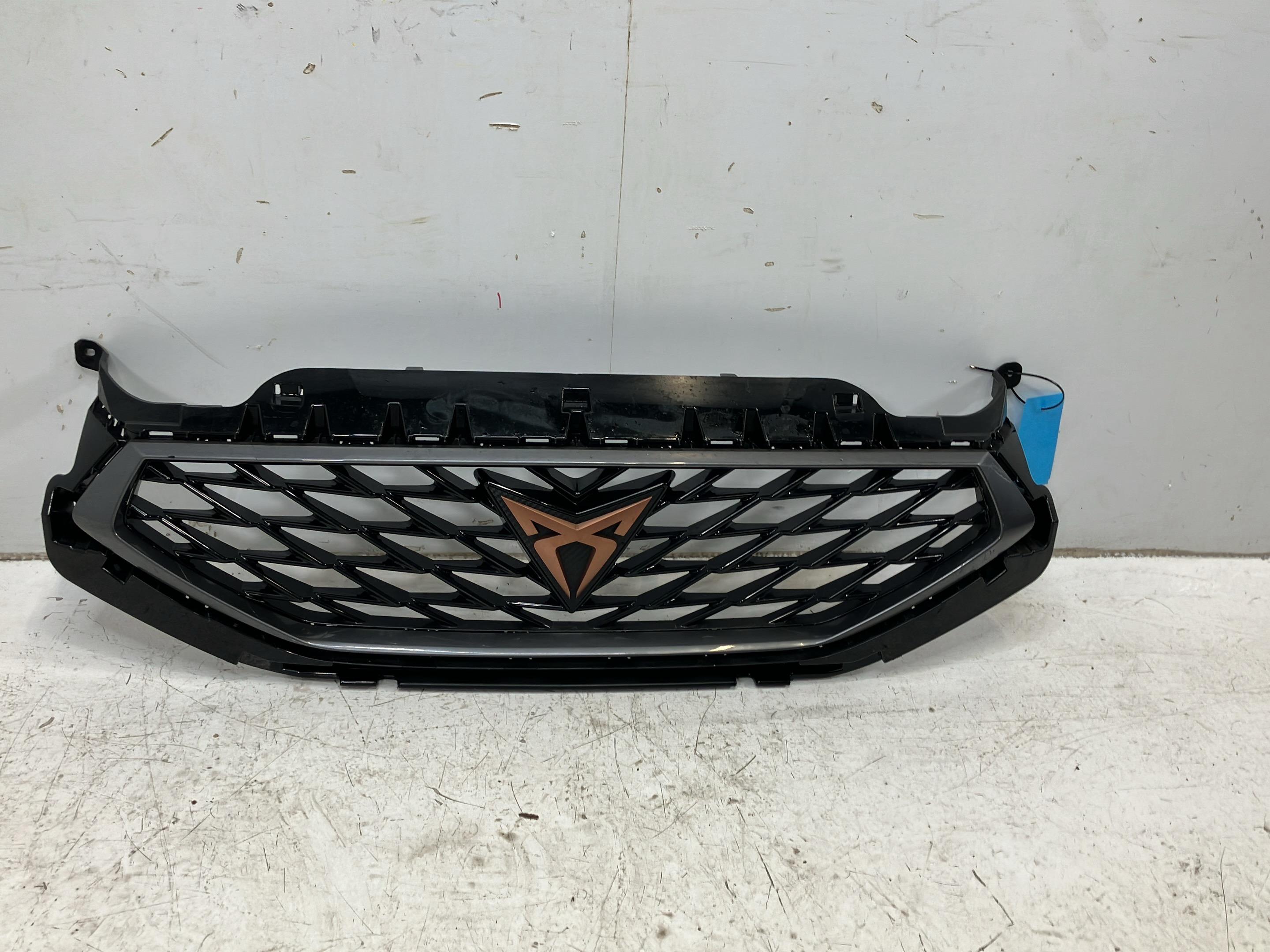 Grila radiatorului CUPRA Leon Sportstourer (KL8) 1.4 E-Hybrid  110 kW  150 PS (10.2020-> )