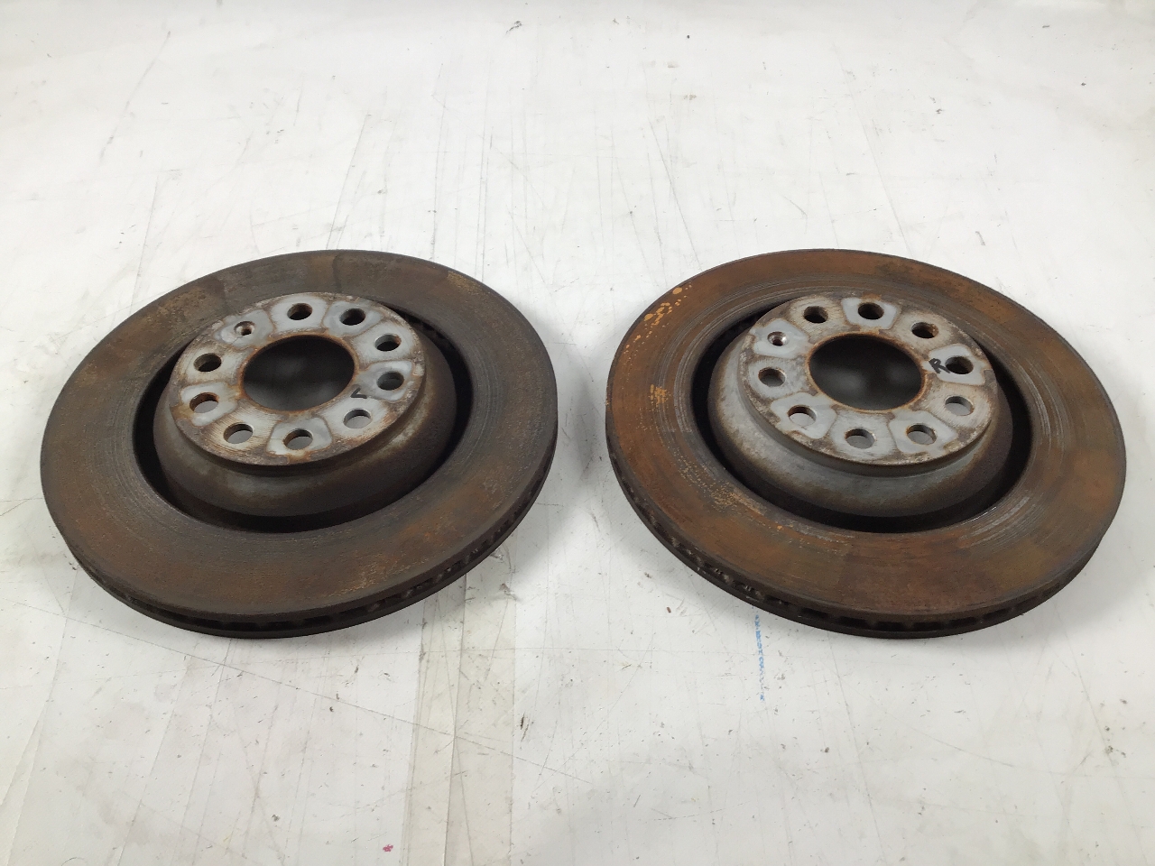 Bremsscheiben Set hinten VW Golf VII (5G) 2.0 R 4motion  228 kW  310 PS (12.2016-> )