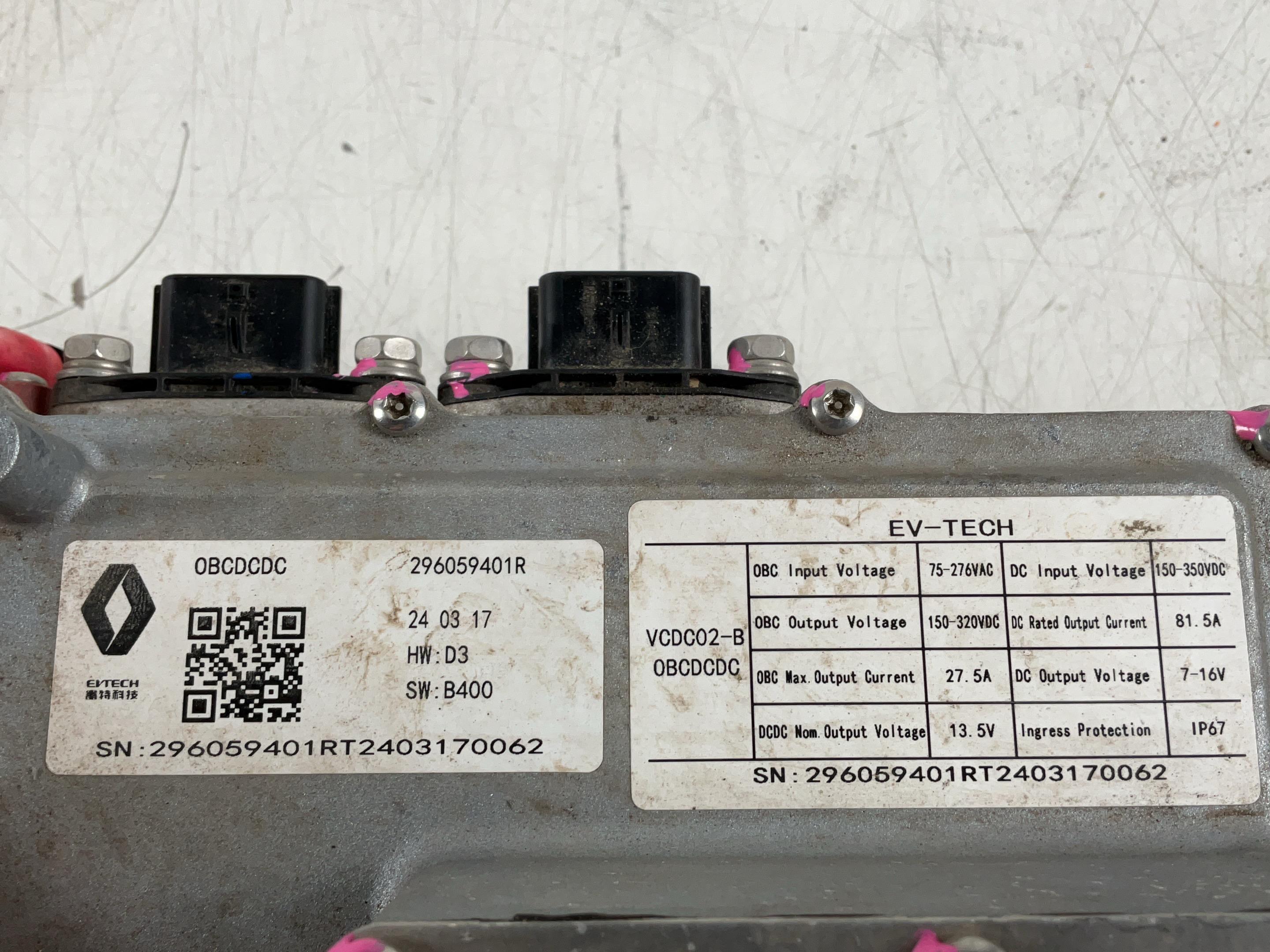 Chargeur de batterie DACIA Spring Extreme Electric 65  48 kW  65 PS (12.2022-> )