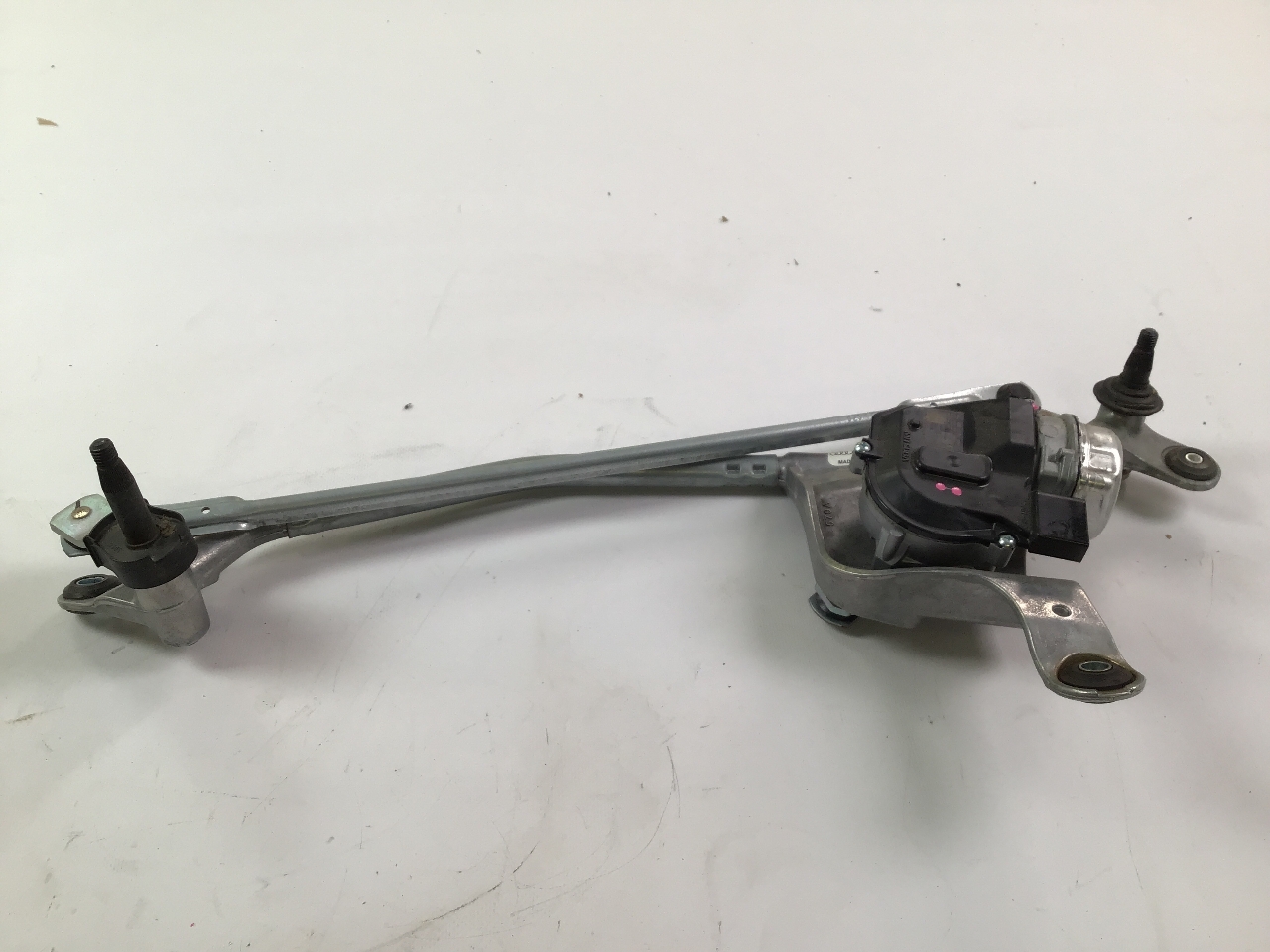 Wiper motor front AUDI e-tron (GEN) Electric quattro  300 kW  408 PS (09.2018-> )