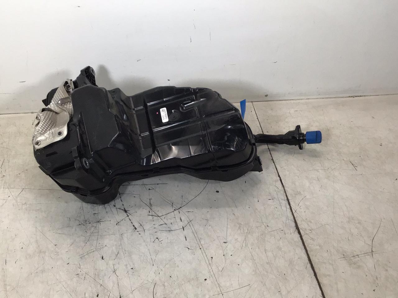 Tank AdBlue AUDI Q7 (4M) 45 TDI Mild Hybrid quattro  170 kW  231 PS (07.2018-> )