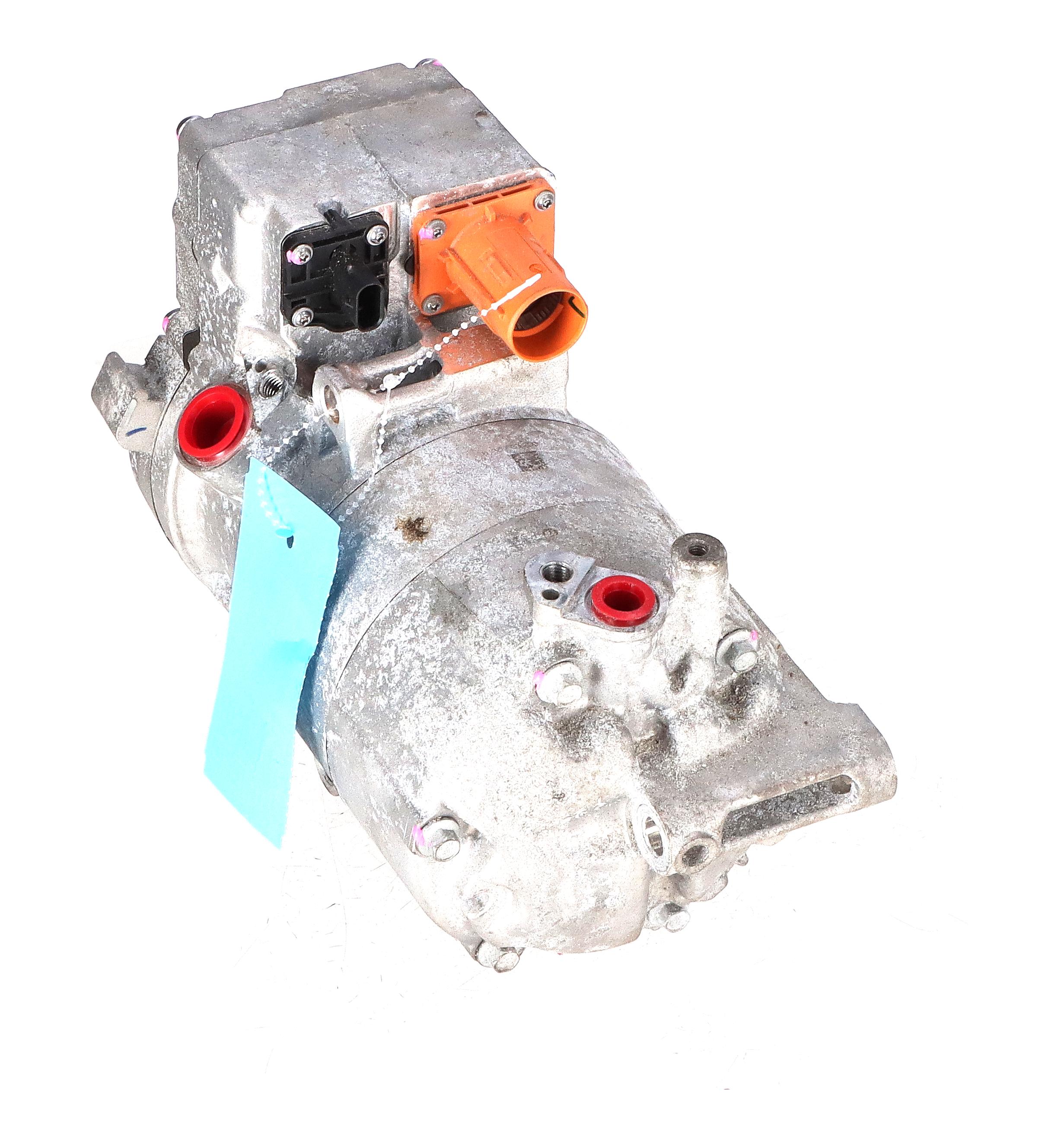 Air conditioning compressor BMW X1 (U11) xDrive 25e Plug-in-Hybrid  180 kW  245 PS (07.2022-> )
