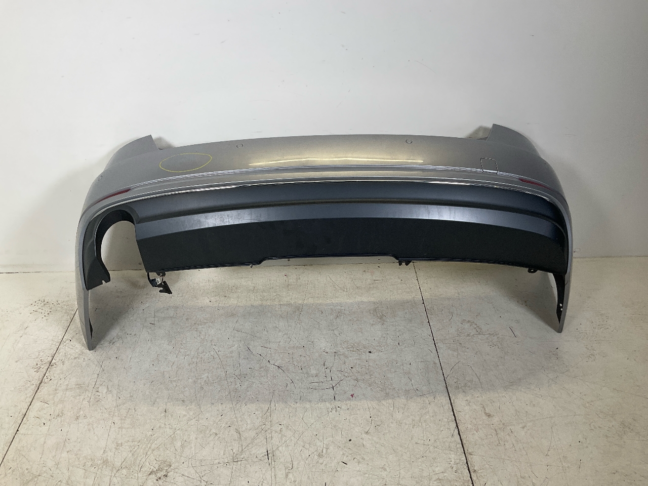 Stoßstange hinten AUDI A4 (8W, B9) 2.0 TDI  110 kW  150 PS (05.2015-> ) Stoßstange hinten AUDI A4 (8W, B9) 2.0 TDI  110 kW  150 PS (05.2015-> )