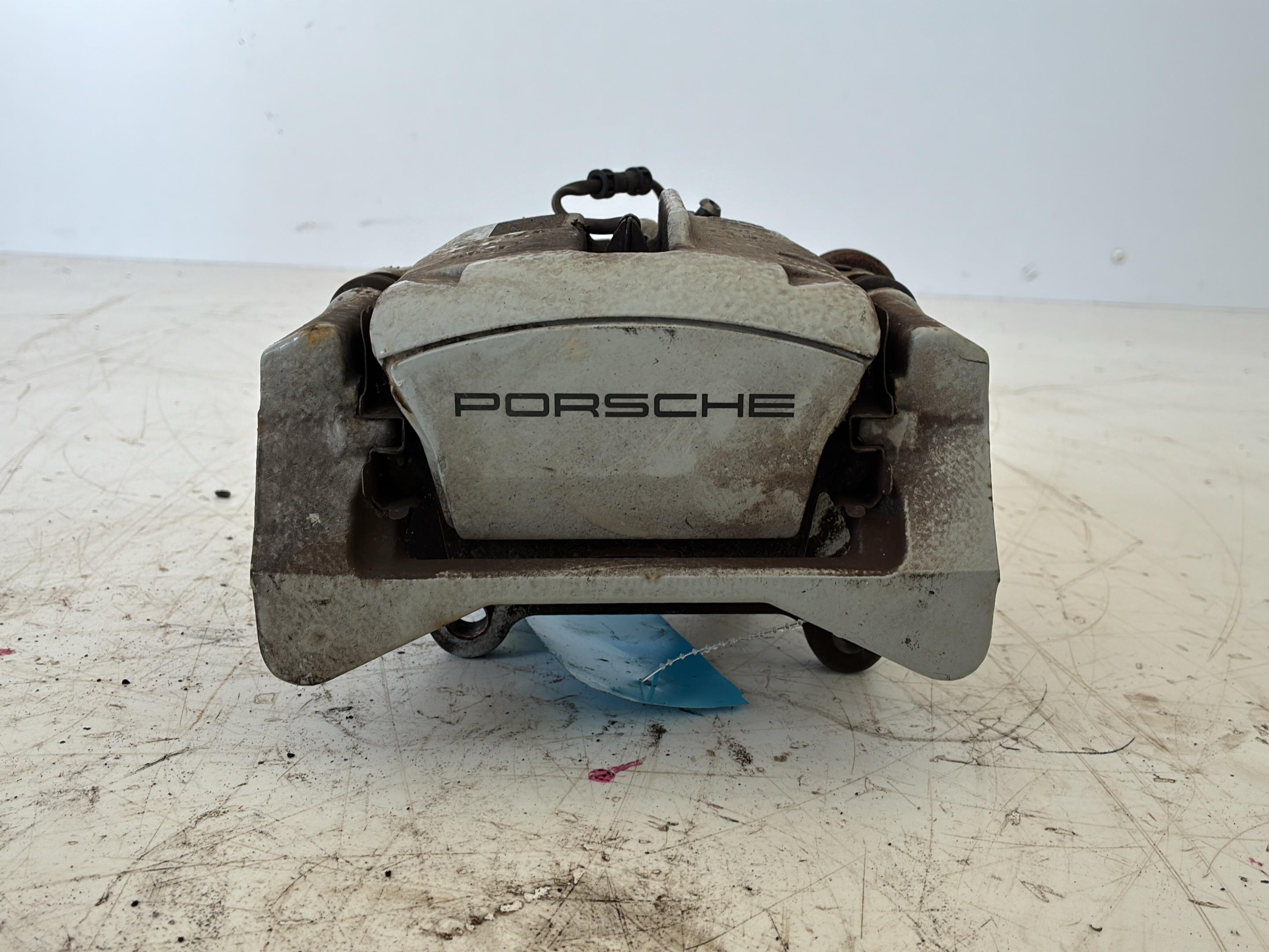 Brake caliper left rear PORSCHE Macan 1 (95B) 3.0 S Diesel  190 kW  258 PS (02.2014-> )