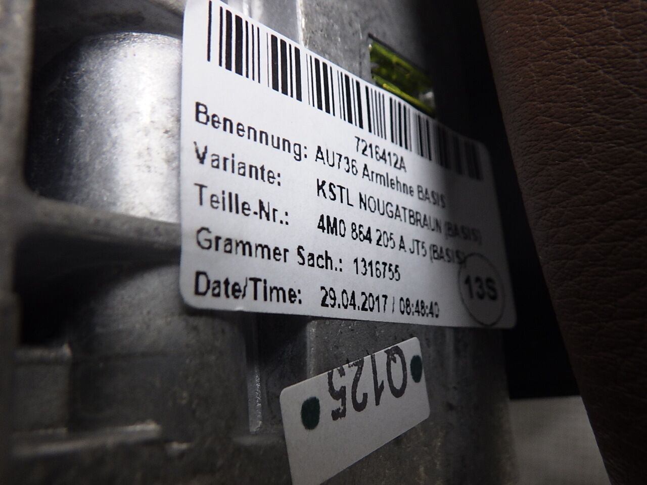 Armrest AUDI Q7 (4MB) 3.0 TFSI  245 kW  333 PS (01.2015-> )