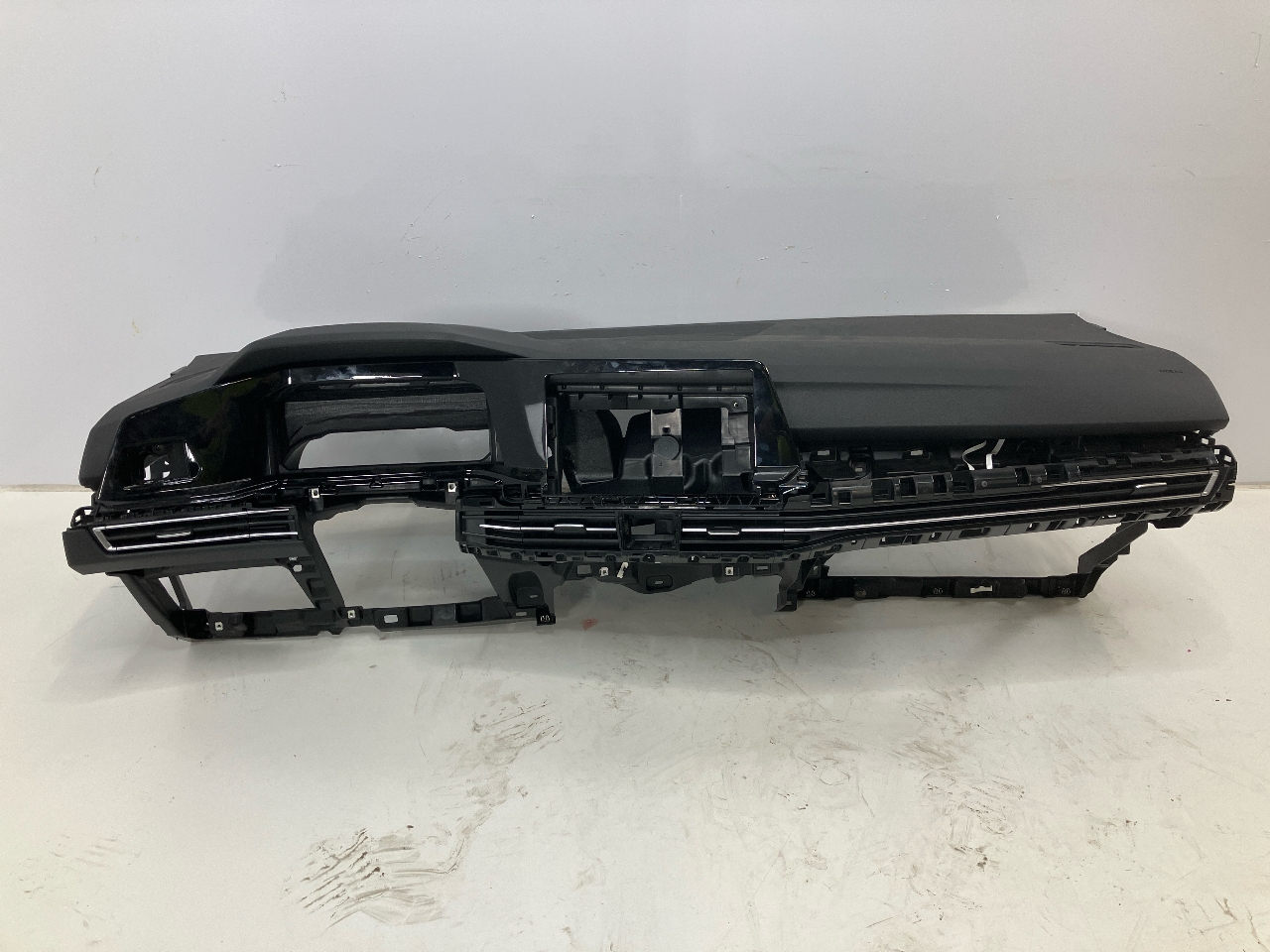 Armaturenbrett VW Golf VIII (CD) 2.0 TSI R 4motion  235 kW  320 PS (09.2020-> )