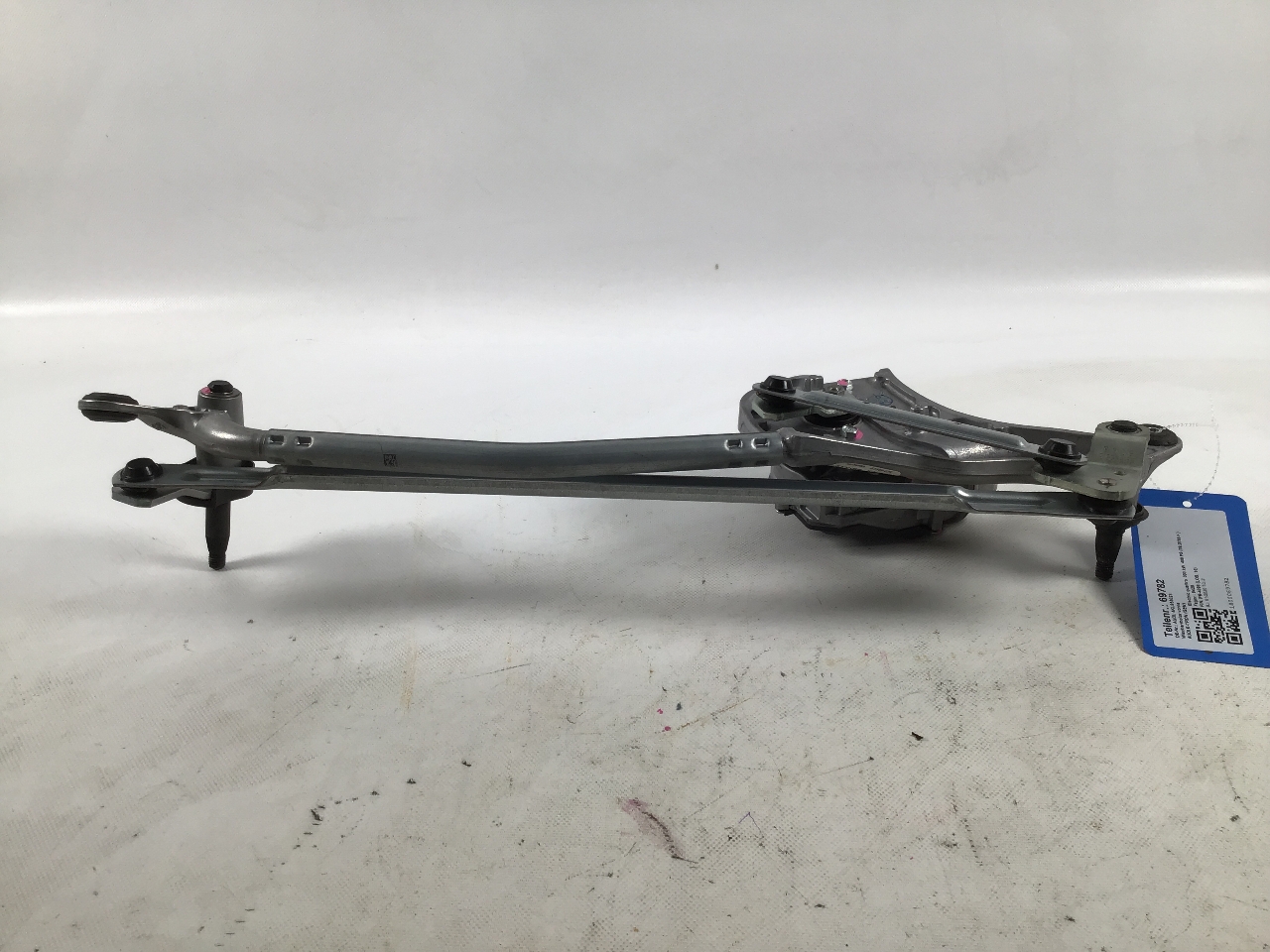 Wiper motor front AUDI e-tron Sportback (GEA) S quattro  226 kW  307 PS (09.2020-> )