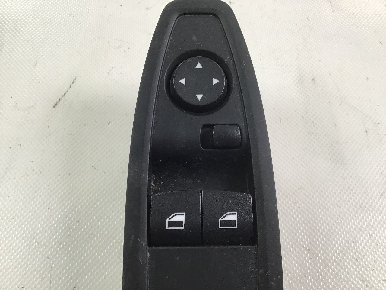 Switch for electric window BMW 4er Coupe (F32, F82) 430d  190 kW  258 PS (11.2013-> )