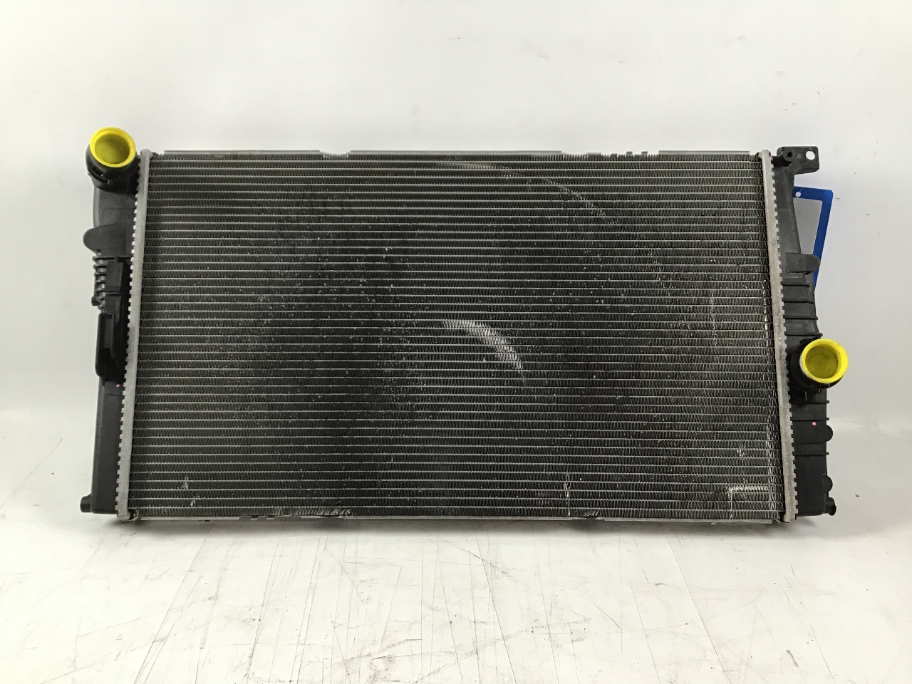 Refroidisseur BMW 1er (F20) 118i  100 kW  136 PS (03.2015-> ) Refroidisseur BMW 1er (F20) 118i  100 kW  136 PS (03.2015-> )