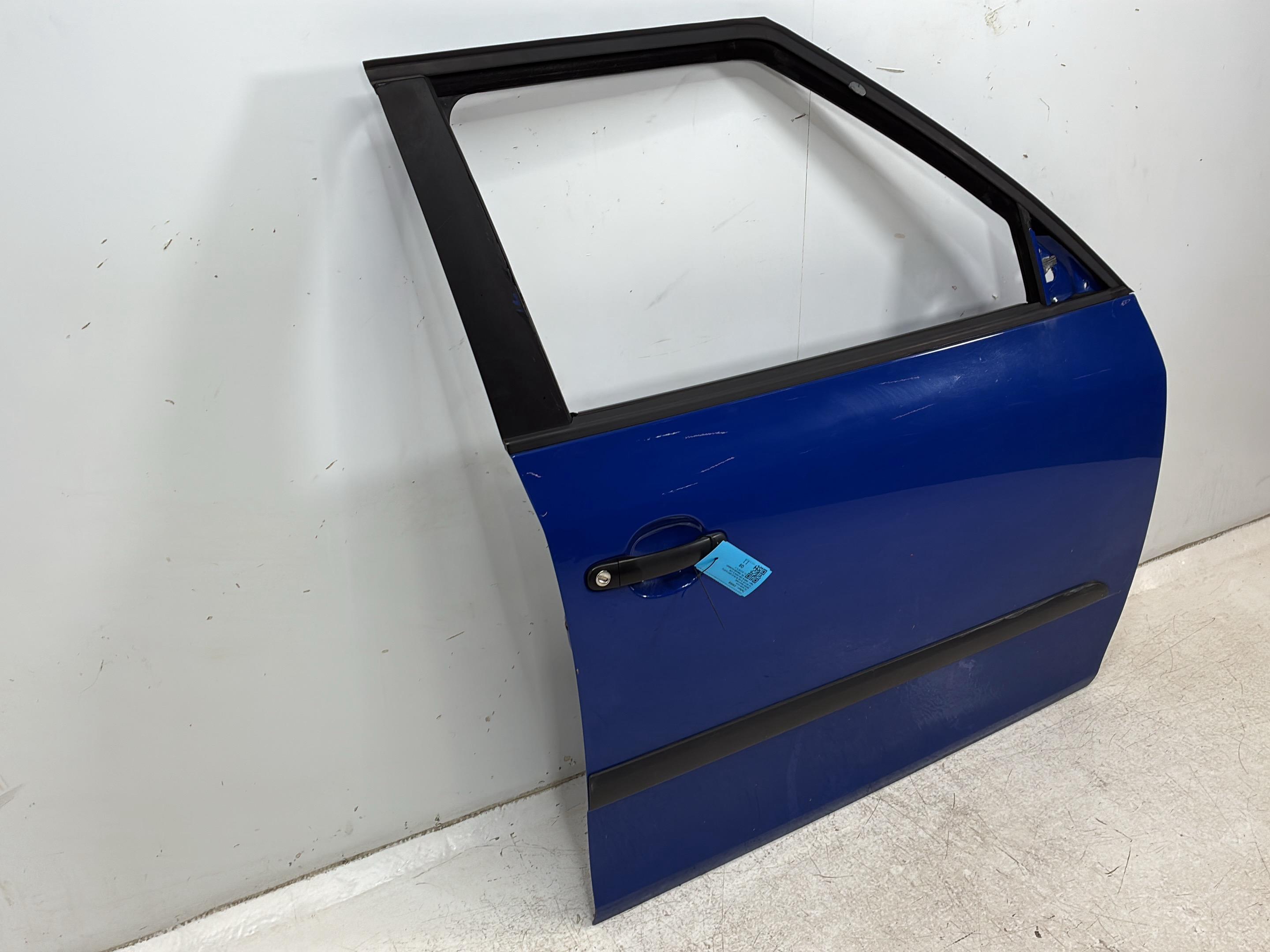 Porte avant droit SKODA Fabia II (542) 1.2 12V HTP  51 kW  69 PS (01.2007-12.2014)