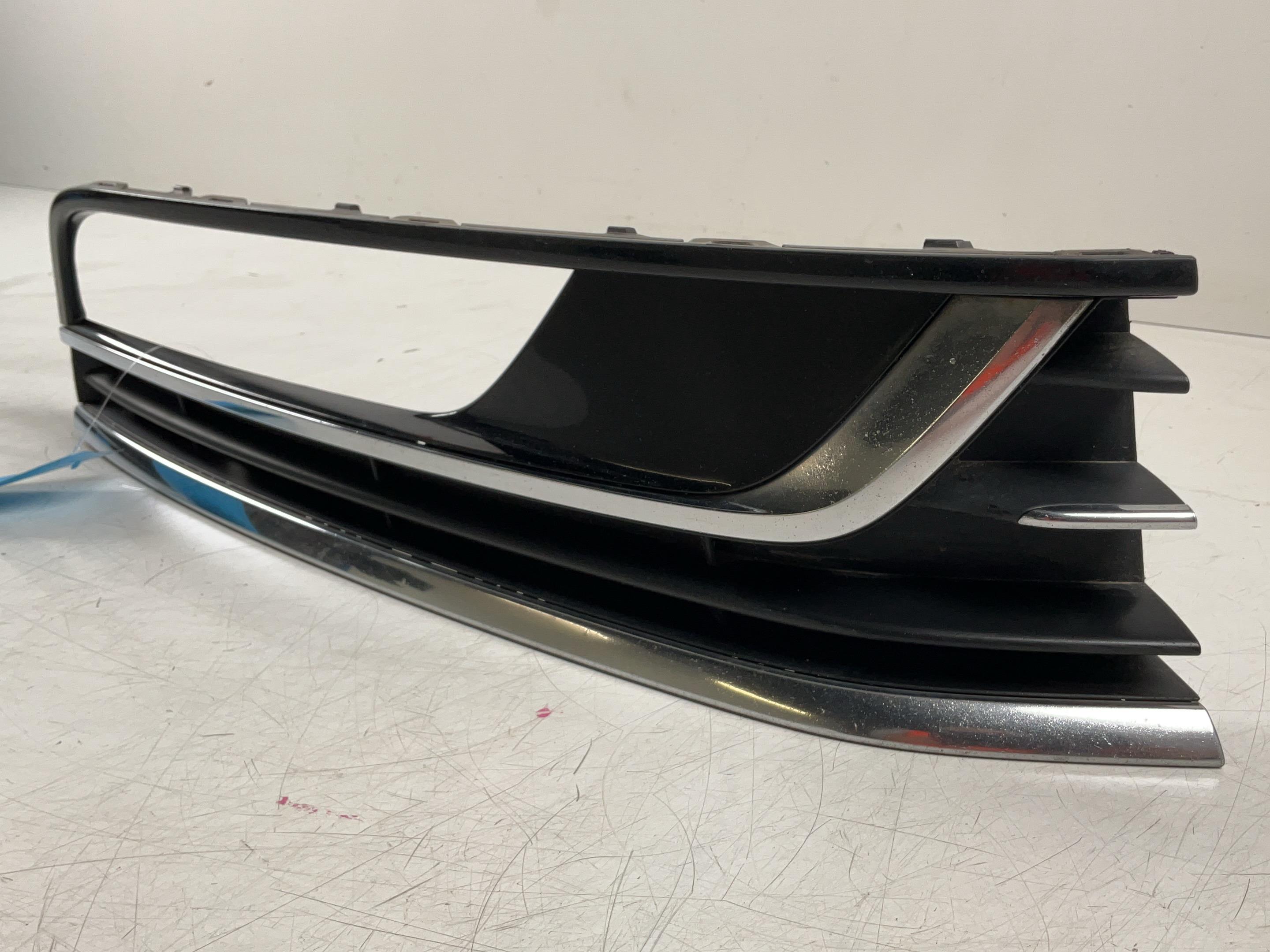 Blende Nebelscheinwerfer rechts VW Passat B7 Variant (362) 1.4 TSI  90 kW  122 PS (08.2010-12.2014)