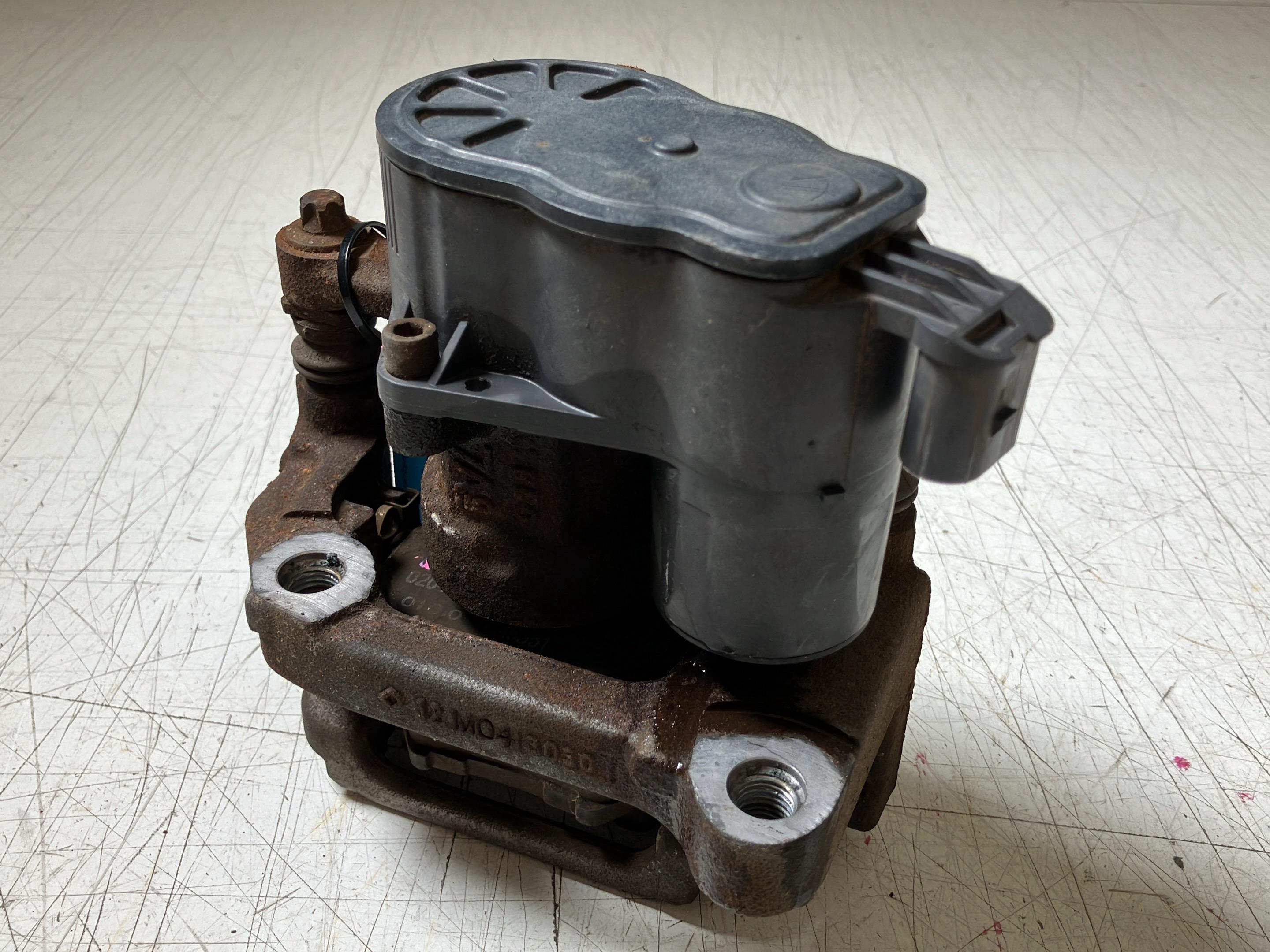 Bremssattel links hinten PEUGEOT Rifter 1.2 PureTech 110  81 kW  110 PS (09.2018-> )
