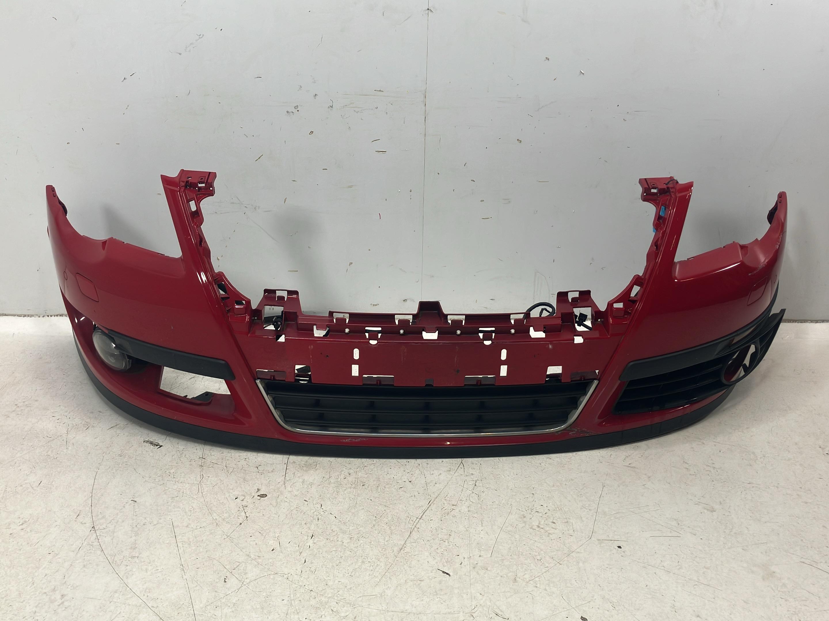Pare-chocs avant VW Passat B6 Variant (3C5) 1.6 TDI  77 kW  105 PS (08.2009-11.2010)