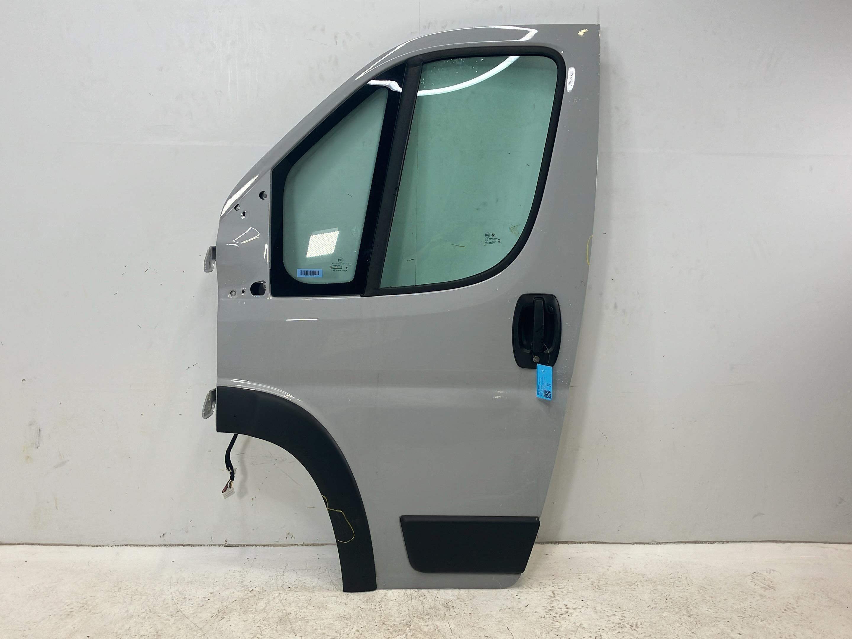 Porte avant gauche OPEL Movano C Kasten (U9) 2.2 BlueHDi 140  103 kW  140 PS (11.2023-> )
