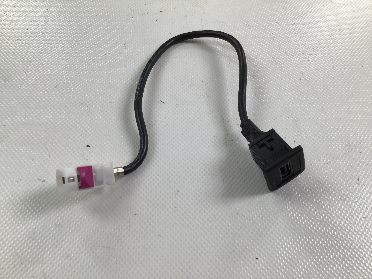 Prise média MERCEDES-BENZ C-Klasse Coupe (C204) C 220 CDI  120 kW  163 PS (06.2011-> ) Prise média MERCEDES-BENZ C-Klasse Coupe (C204) C 220 CDI  120 kW  163 PS (06.2011-> )