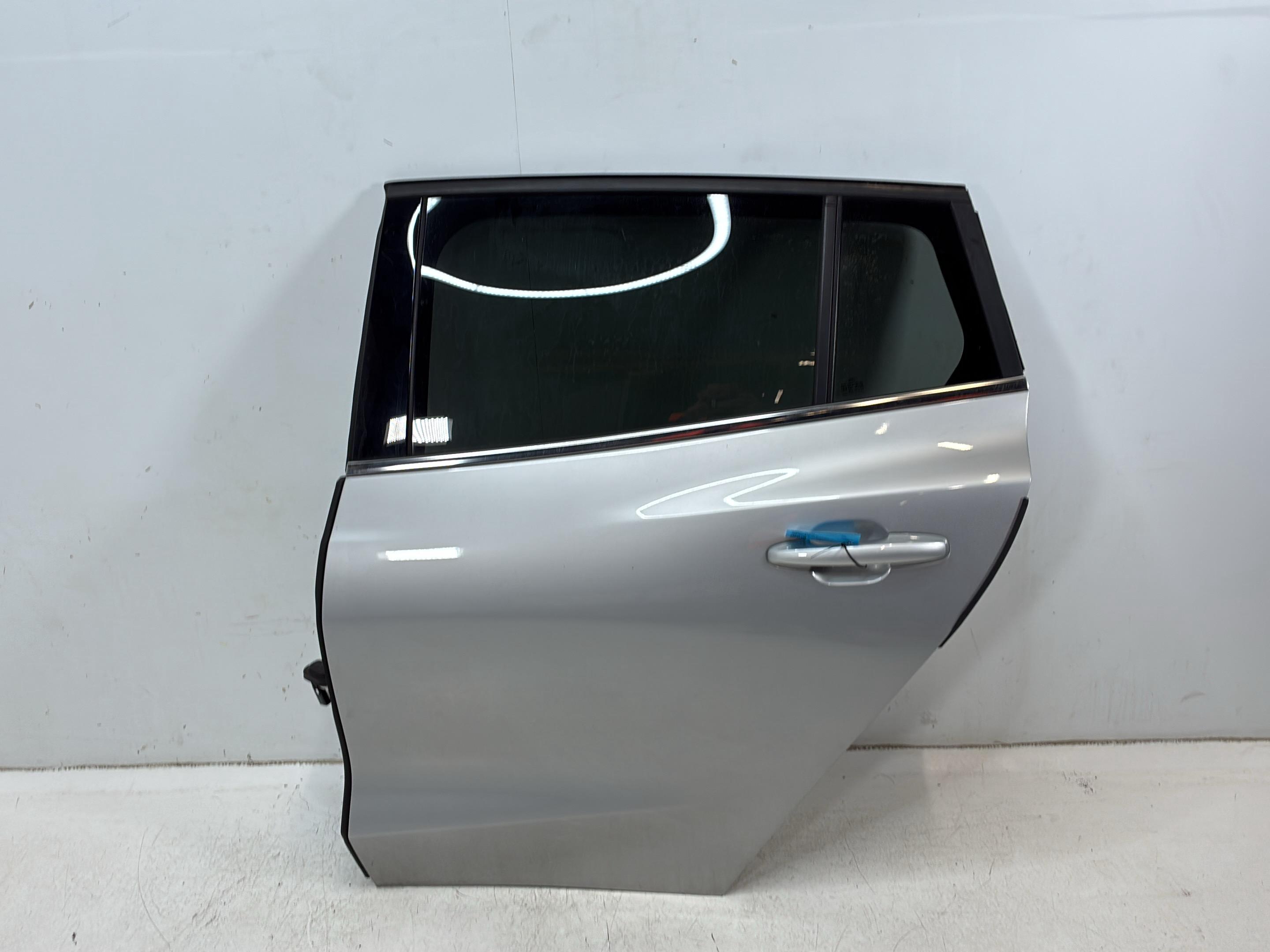 Porte arrière gauche FORD Focus IV Turnier (HP) 1.5 EcoBlue  85 kW  116 PS (08.2022-> )