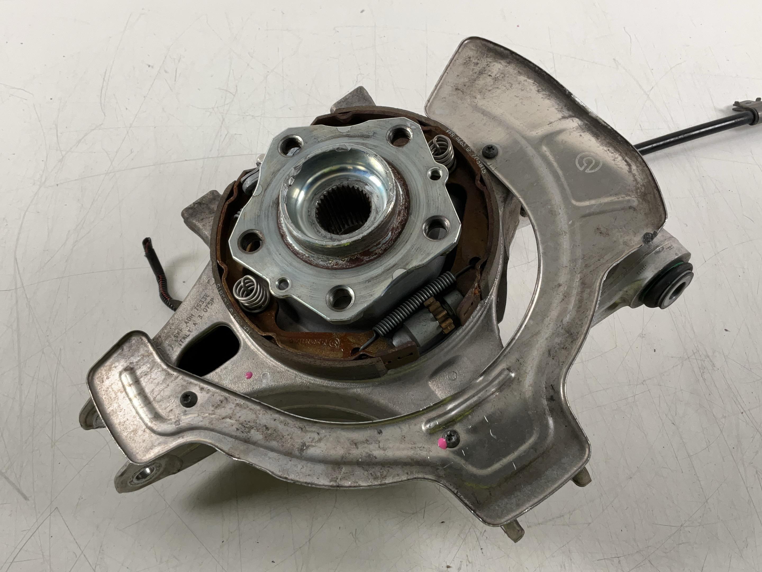 Achsschenkel links hinten FERRARI GTC4 Lusso 3.9 T  449 kW  610 PS (10.2016-> )