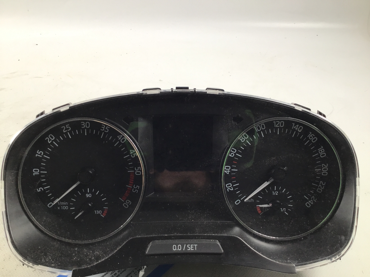 Tachometer SKODA Rapid Spaceback (NH) 1.6 TDI  85 kW  115 PS (05.2015-> )