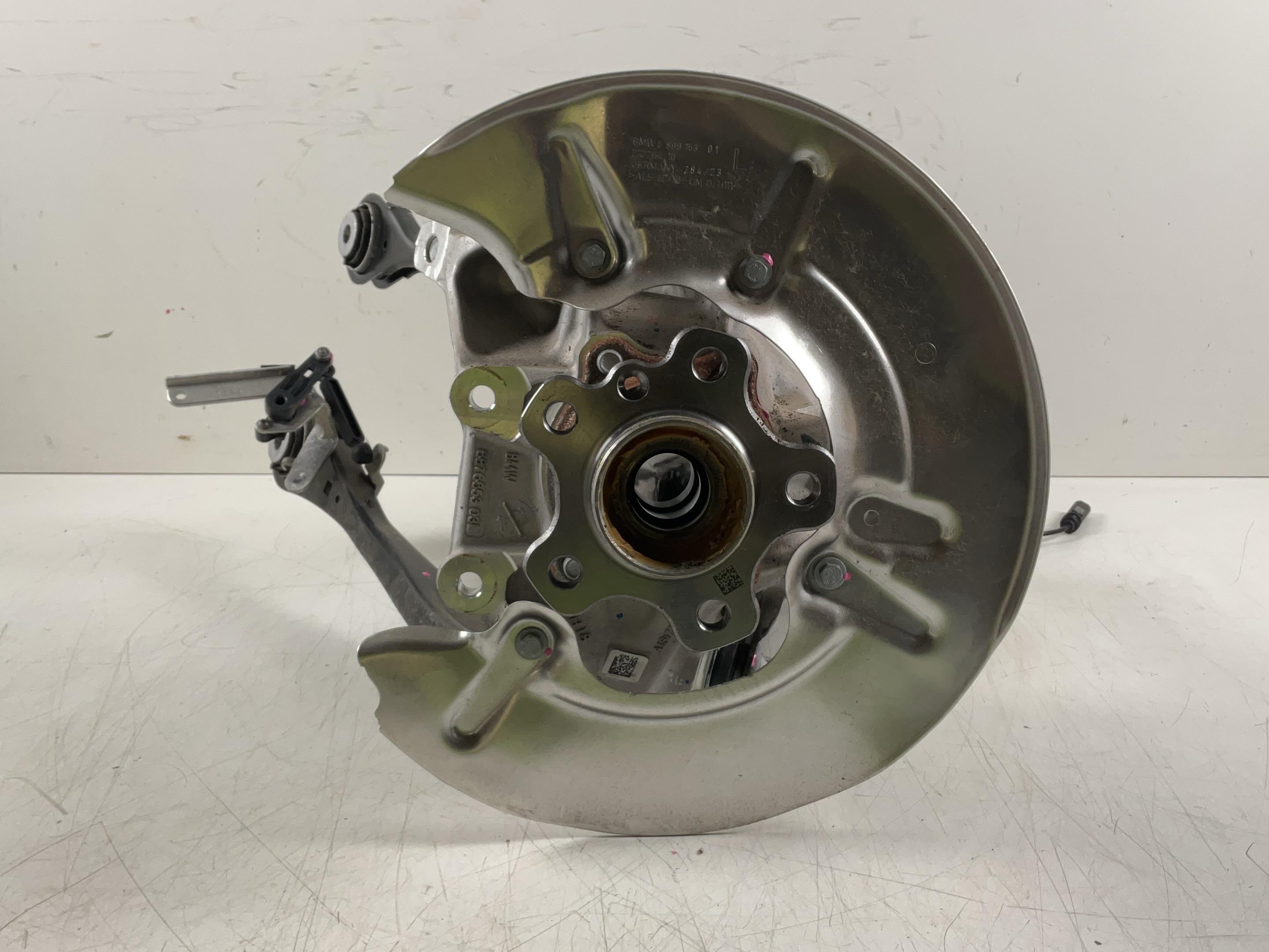 Axă stânga spate BMW X6 (G06, F96) xDrive 40d Mild-Hybrid  250 kW  340 PS (05.2020-> )