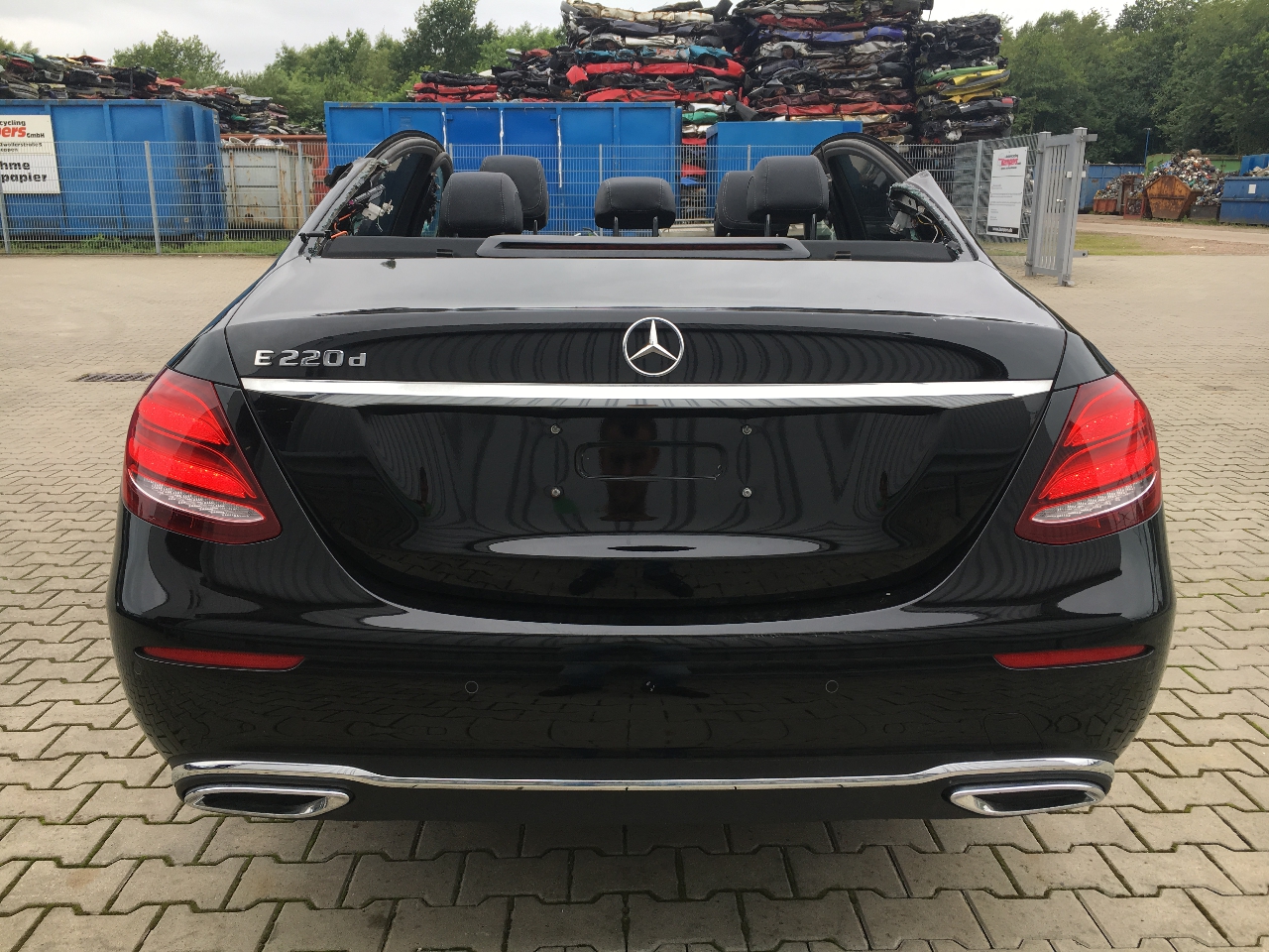 MERCEDES-BENZ