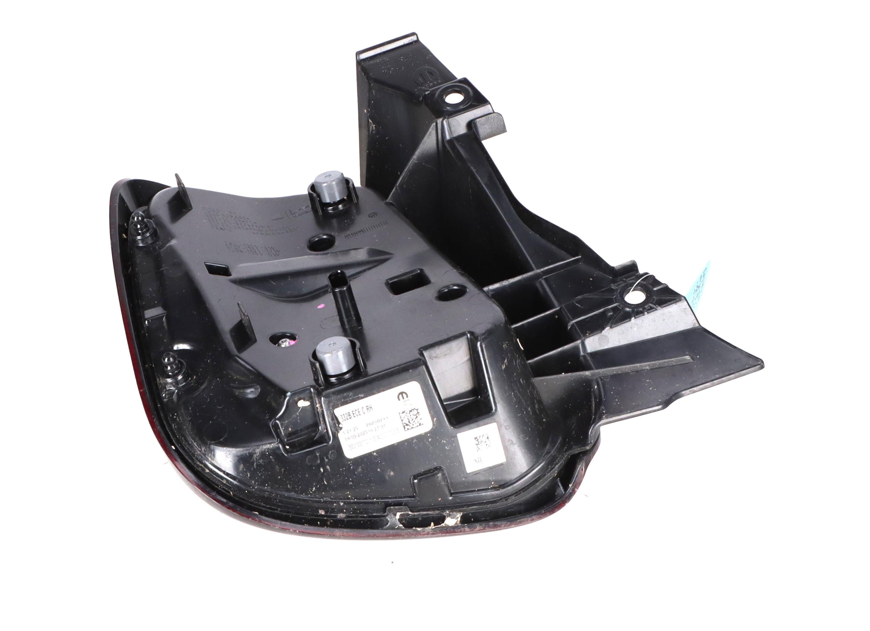 Lampă spate dreapta FIAT 500e Cabriolet (332) Elektro  87 kW  118 PS (10.2020-> )