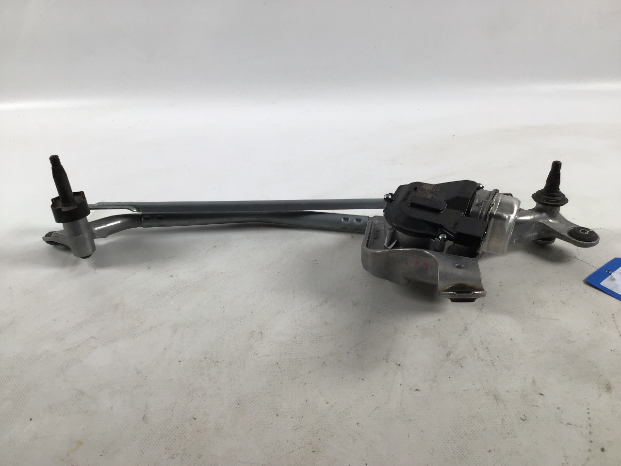 Wiper motor front AUDI e-tron (GEN) Electric quattro  300 kW  408 PS (09.2018-> )