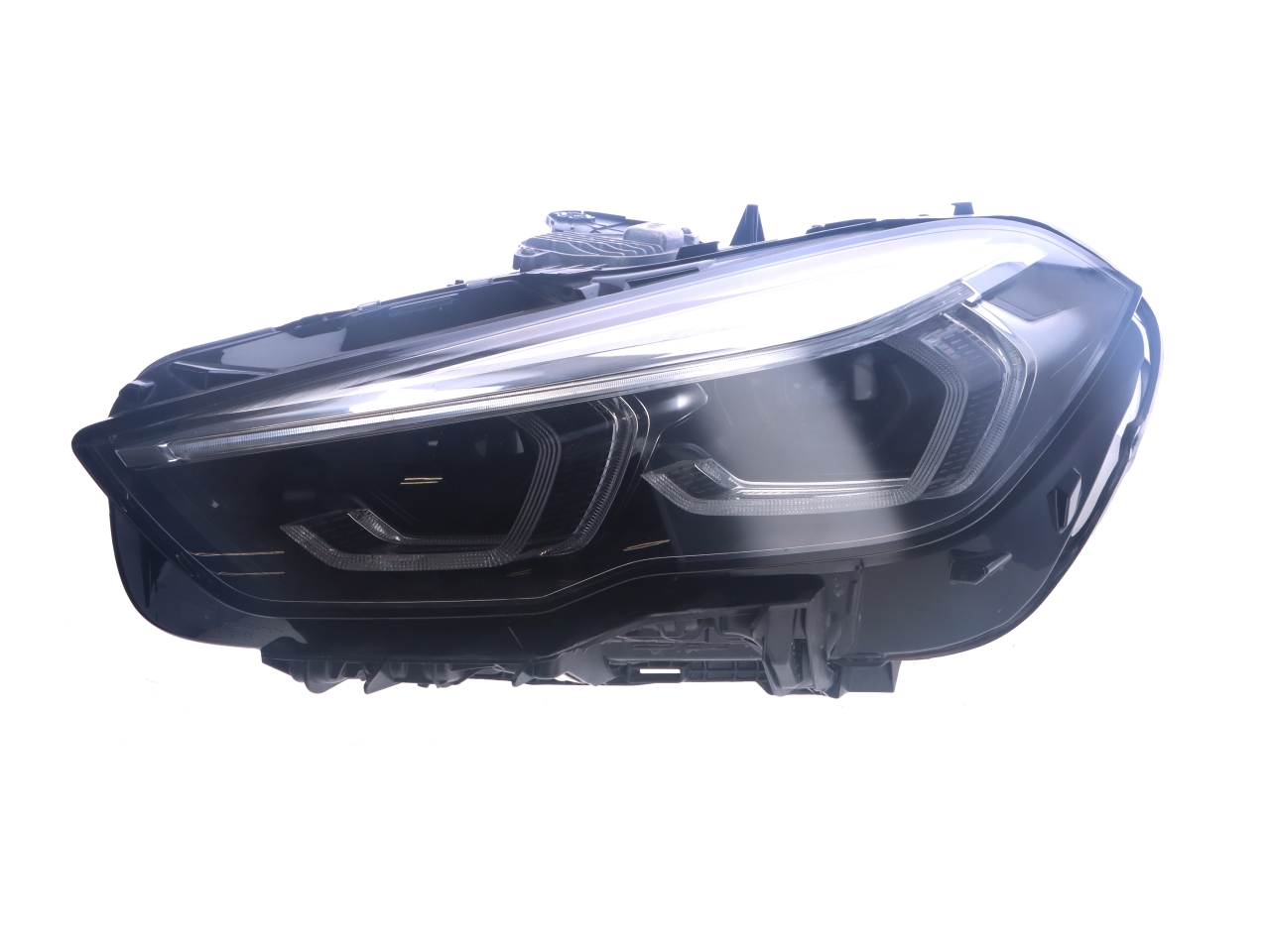 Hauptscheinwerfer links BMW 2er Gran Coupe (F44) 218i  103 kW  140 PS (11.2019-> ) Hauptscheinwerfer links BMW 2er Gran Coupe (F44) 218i  103 kW  140 PS (11.2019-> )