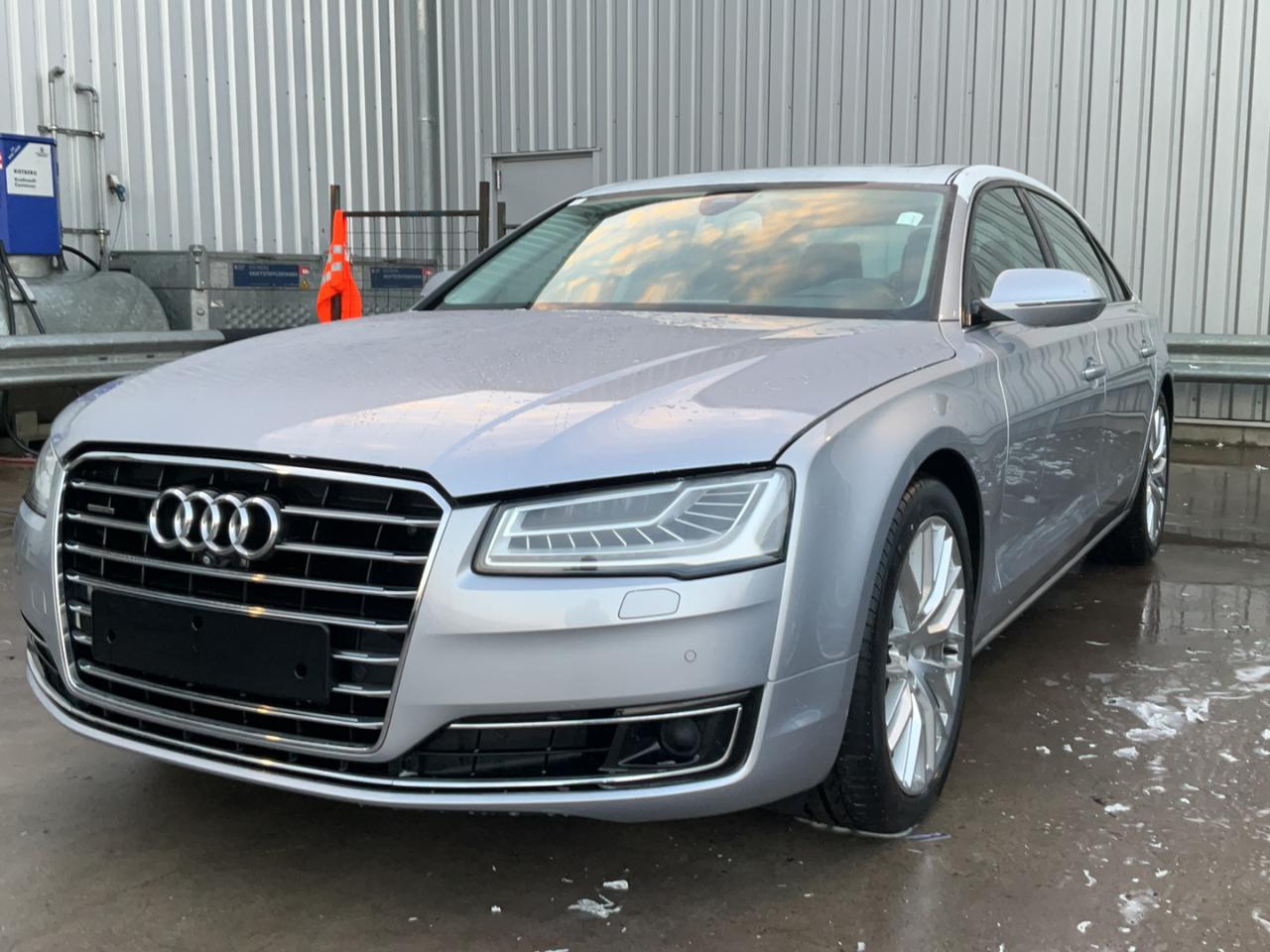 A8 (4H) 4.0 TFSI quattro