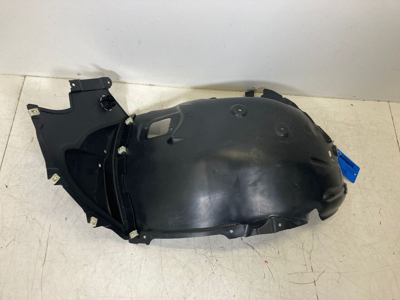 Wheel house left front BMW 3er Touring (G21, G81) 320d  140 kW  190 PS (07.2019-02.2020)
