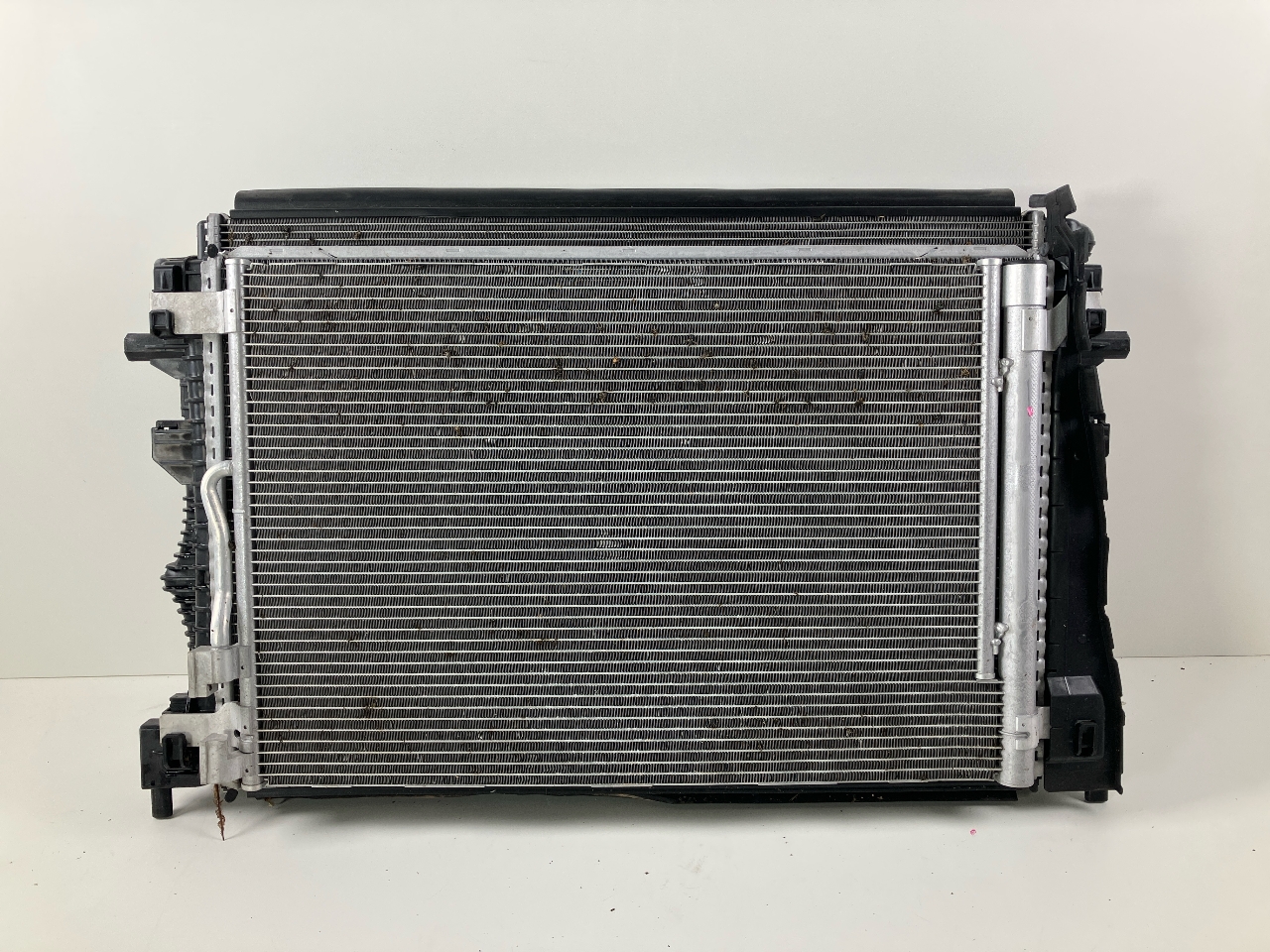 Pakiet chłodnicy bez tylnego zderzaka AUDI Q3 (F3B) 35 TDI  110 kW  150 PS (09.2018-> )